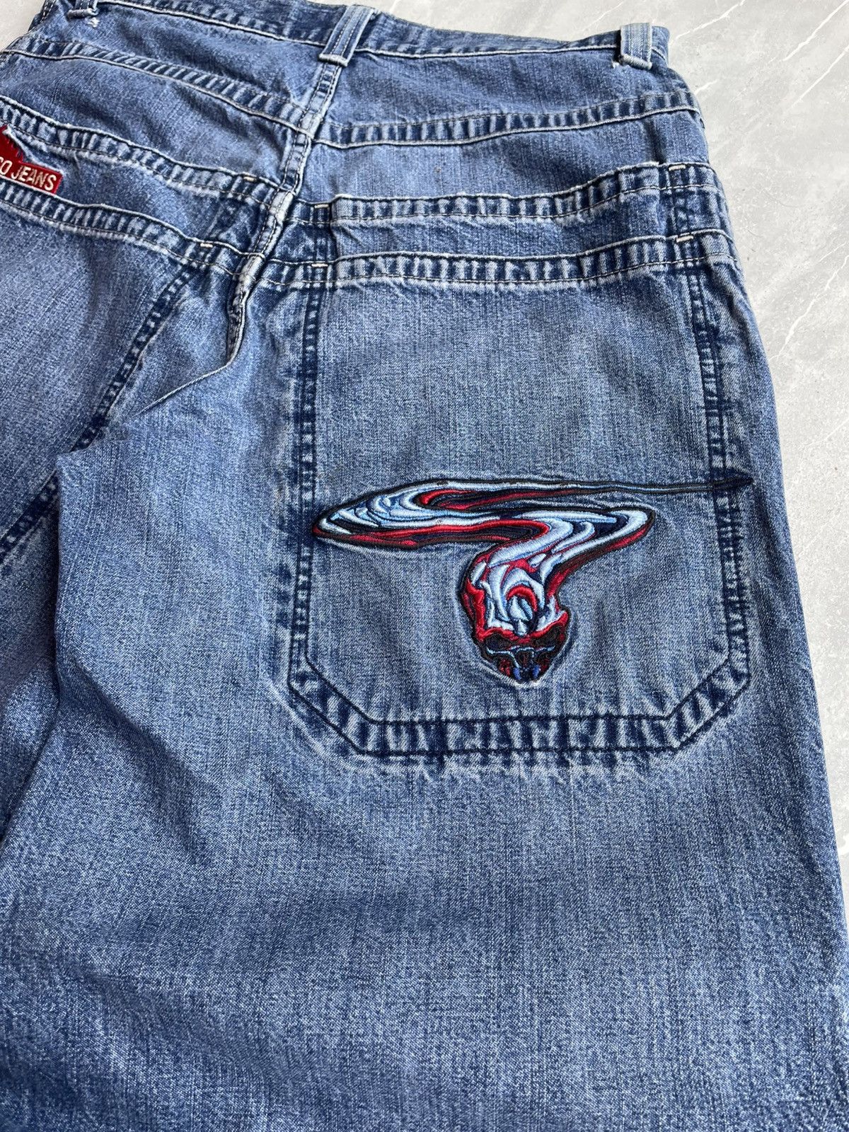 JNCO RARE JNCO TRIBALS SNAKE SKULL Size US 34 / EU 50 - 5 Thumbnail