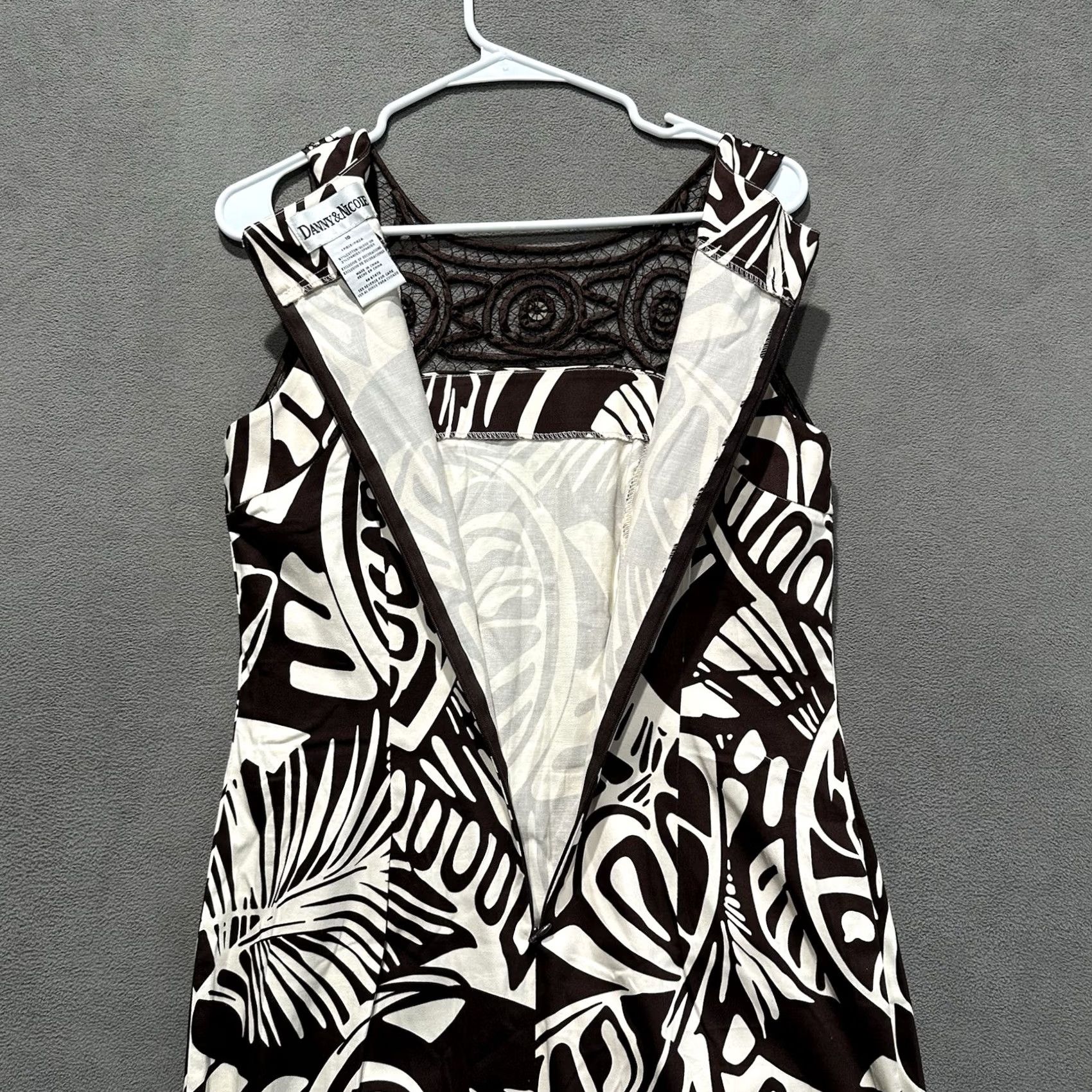 Vintage Danny & Nicole Midi Shift Dress Womens 10 Brown & Beige Floral Tropical Leaves EUC Size L / US 10 / IT 46 - 7 Thumbnail