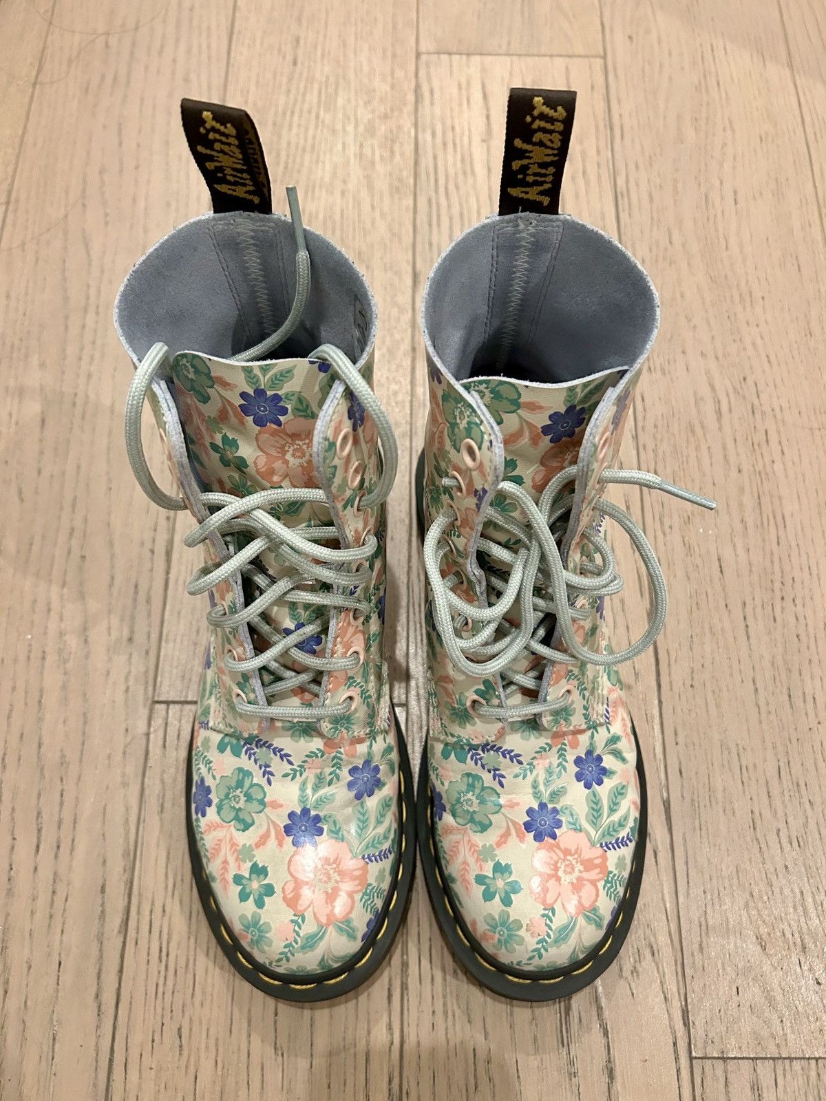Dr. Martens Dr. martens 1460 VONDA Floral Reclaimed Leather Boots Size US 8 / IT 38 - 3 Thumbnail