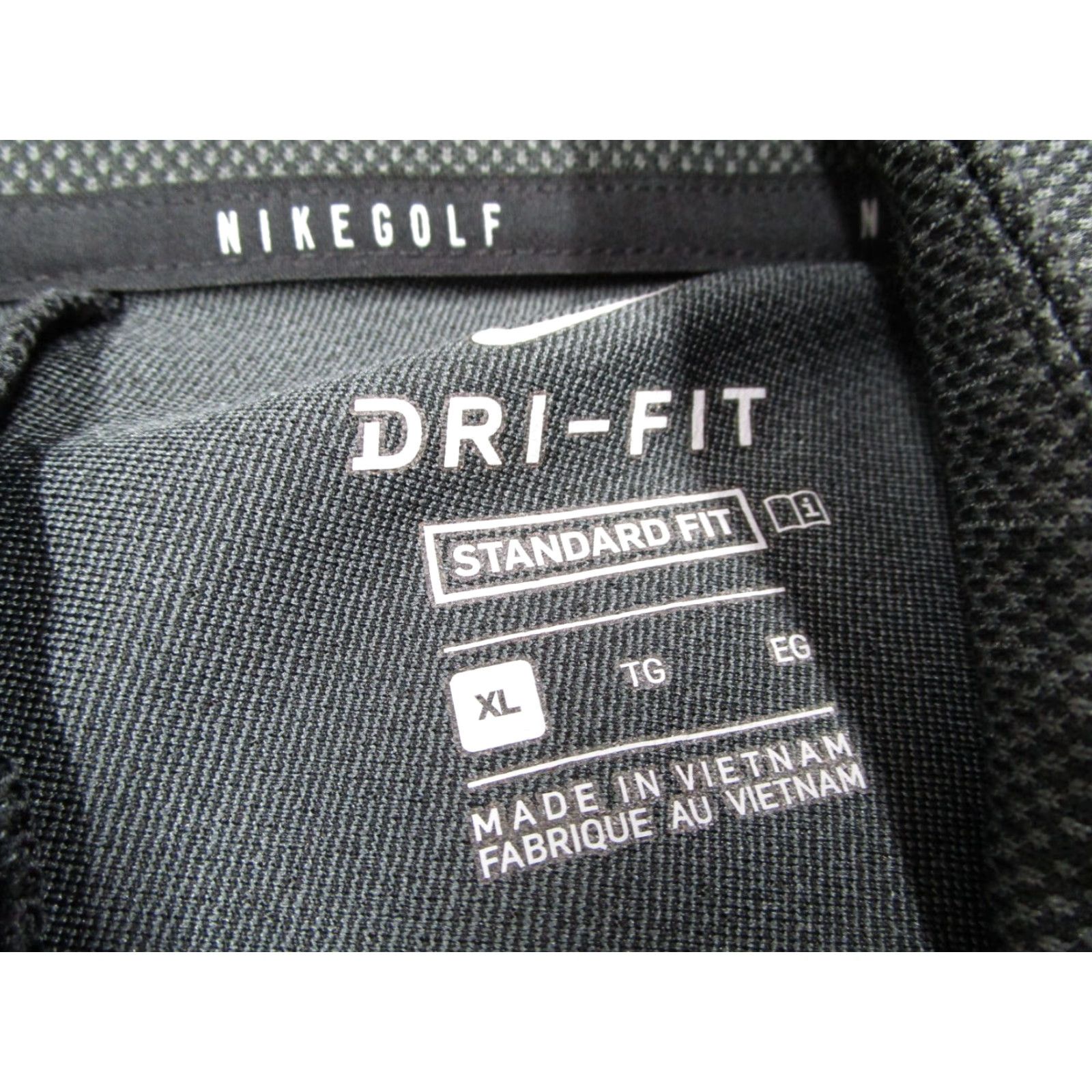 Nike NIKE GOLF DRI-FIT Men Extra Large Gray Vapor 1/4 Zip Performance Pullover Nike Golf Dri-Fit Vapor 1/4 Zip Pullover Gray Extra Large Men Size US XL / EU 56 / 4 - 3 Thumbnail