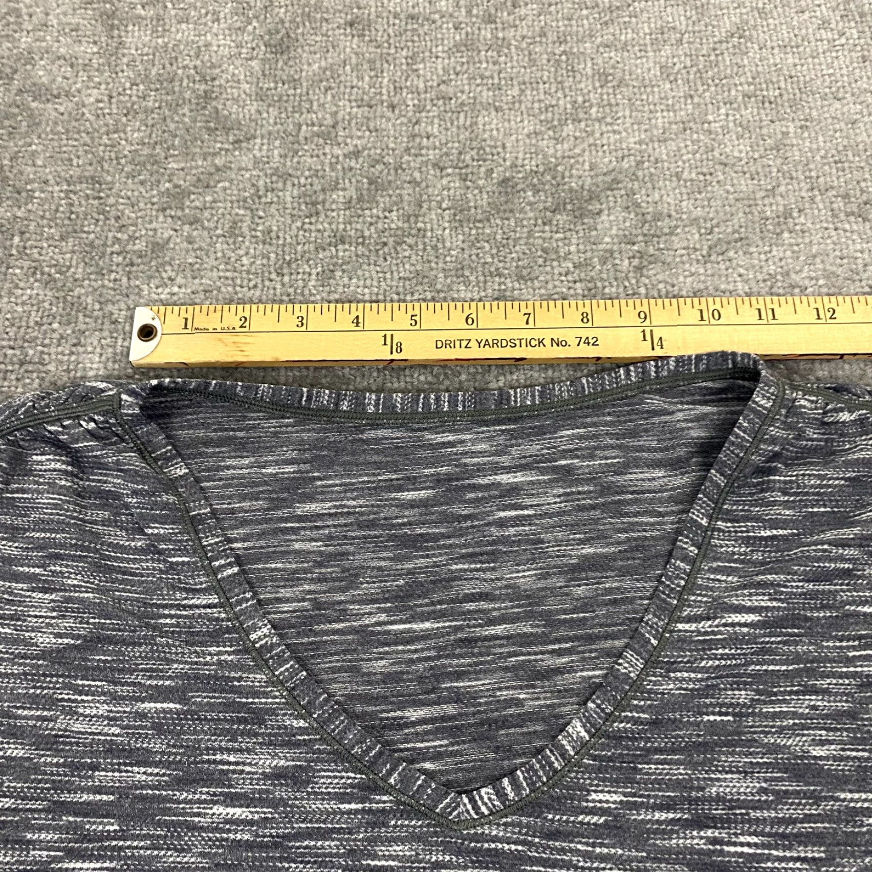 Lululemon Lululemon Shirt Adult 8 Heather Gray V-Neck Sleeveless Athletic Gym Training Size M / US 6-8 / IT 42-44 - 5 Thumbnail