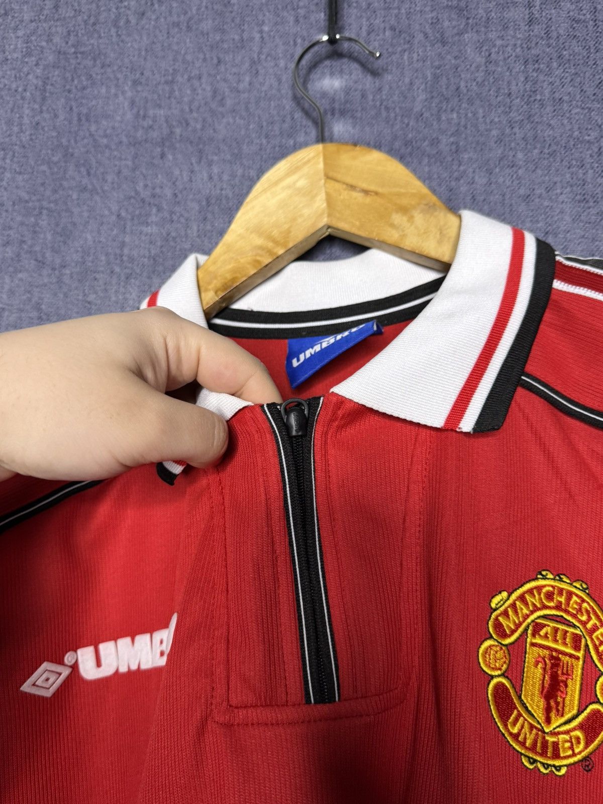 Umbro Beckham#7 Vintage Umbro Manchester United Sharp Jersey Retro Size US M / EU 48-50 / 2 - 13 Thumbnail