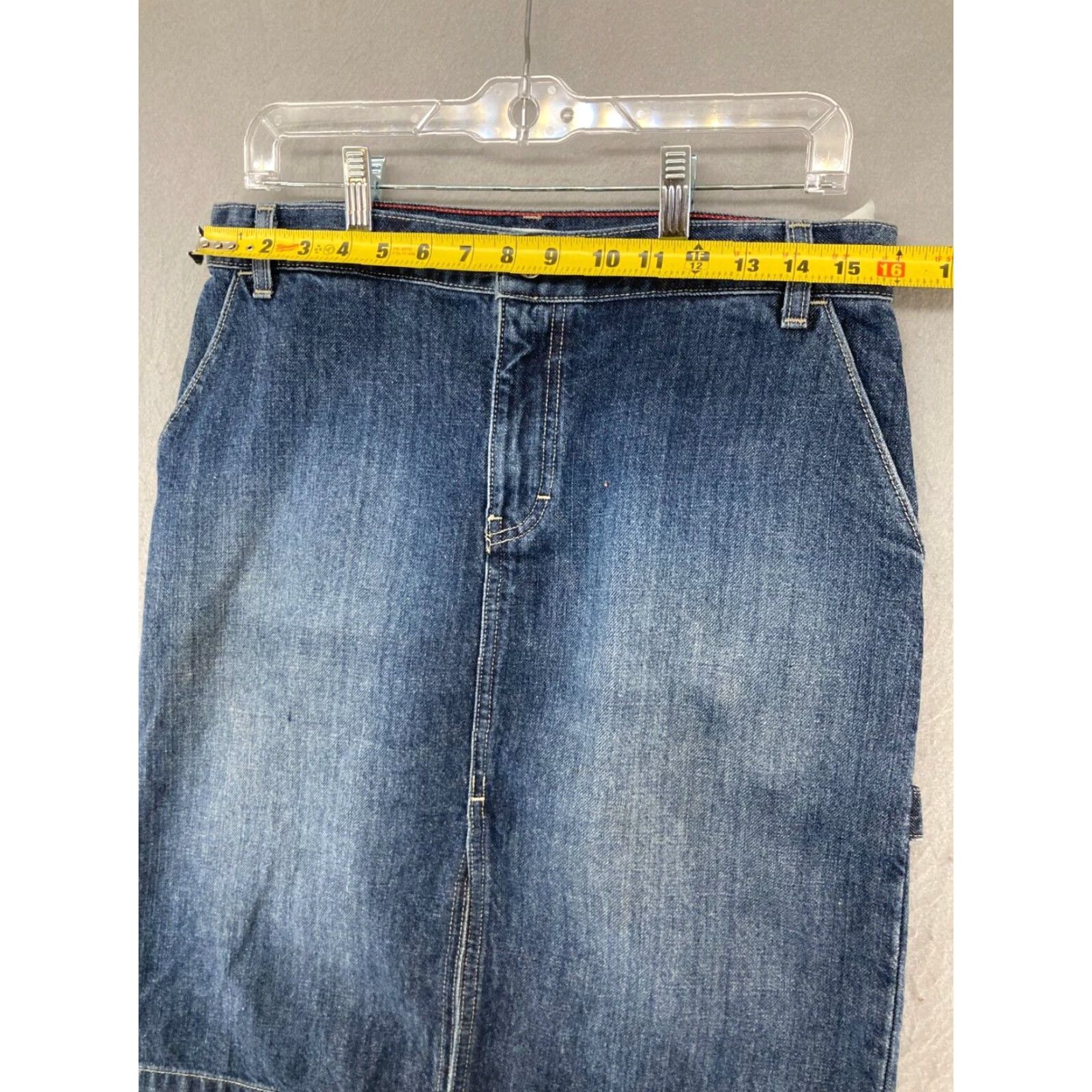 Tommy Hilfiger VINTAGE Tommy Hilfiger Denim Skirt 6 Blue Carpenter Mid Rise Casual 90s Womens USA MADE Size 28" / US 6 / IT 42 - 2 Thumbnail