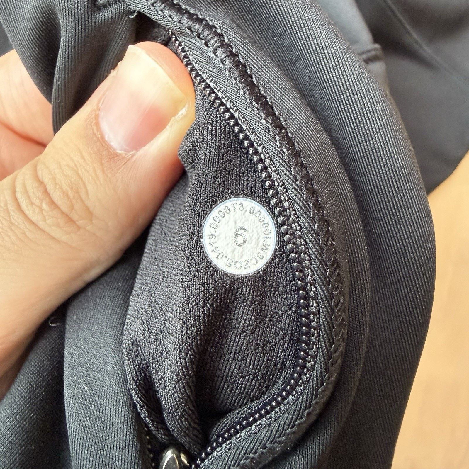 Lululemon Lululemon InStill Jacket 6 Black 1/2 Zip Define Workout Size M / US 6-8 / IT 42-44 - 8 Thumbnail