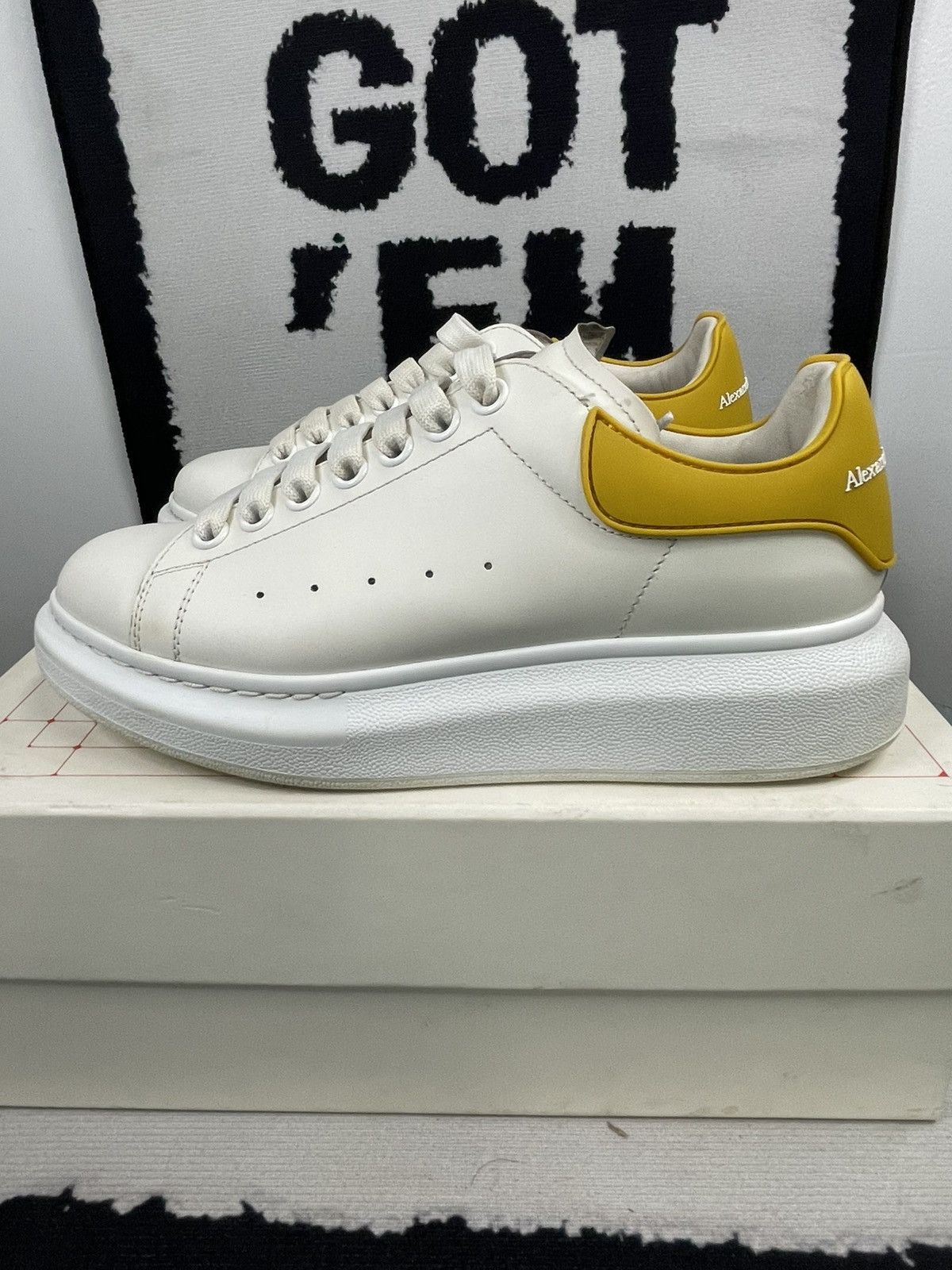 Alexander McQueen Alexander McQueen Oversized Sneaker Size US 7.5 / IT 37.5 - 9 Thumbnail