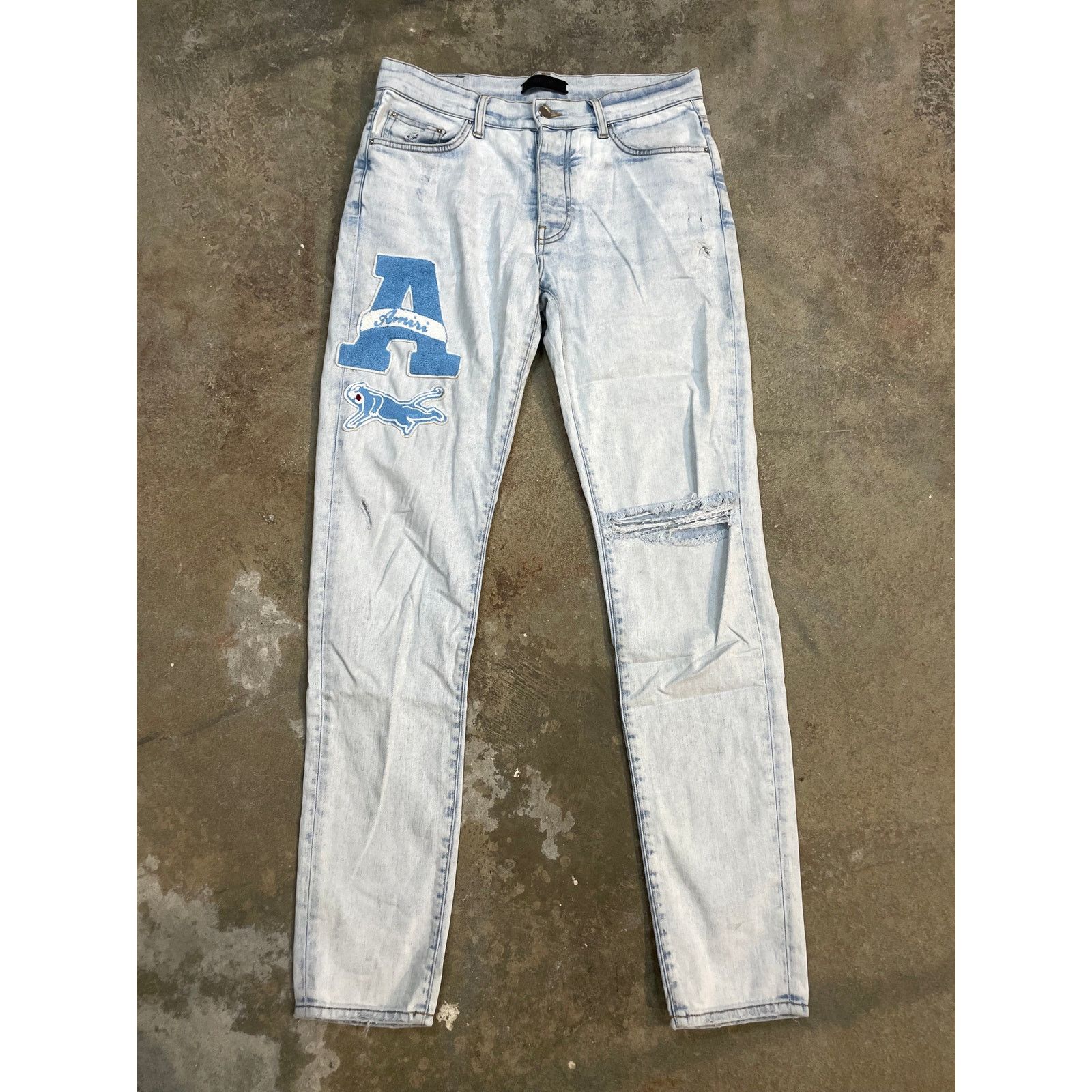 Amiri Amiri Jean Lightwash A Patch 32 Used Size US 32 / EU 48 - 1 Thumbnail