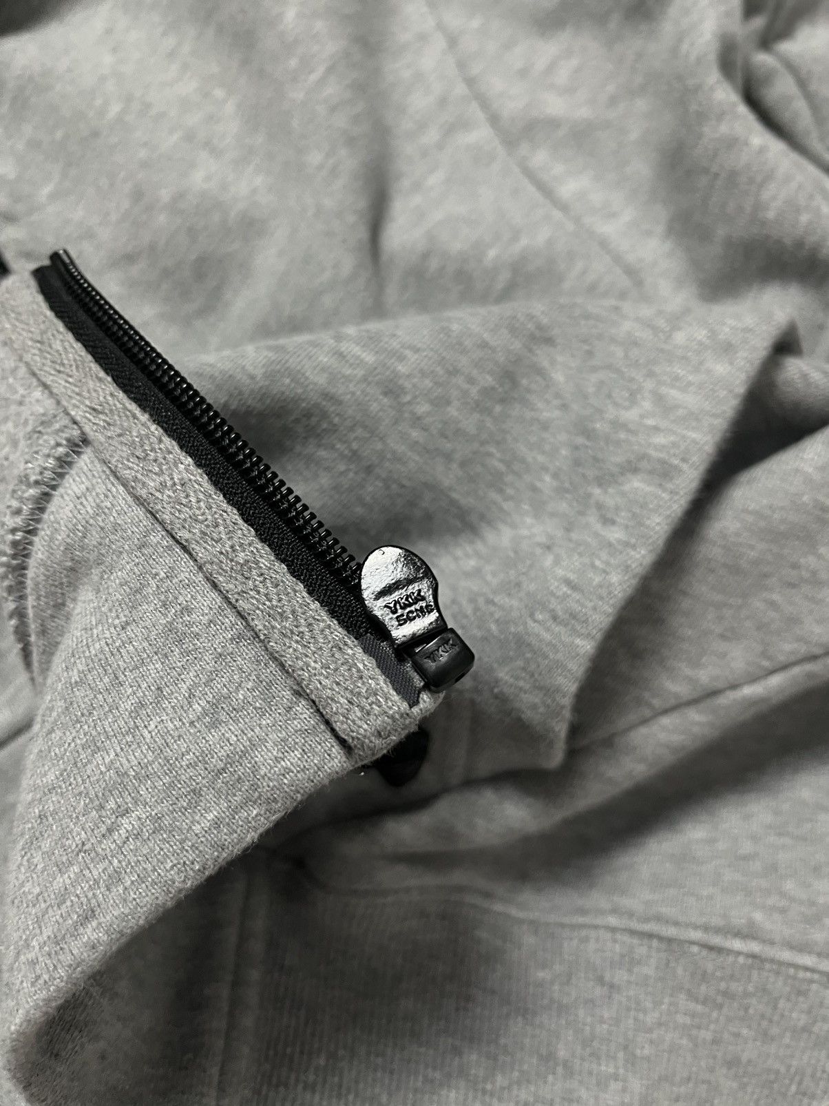 C.P. Company C.P. Company Goggle Full Zip Hoodie Streetwear Casuals Size US L / EU 52-54 / 3 - 10 Thumbnail