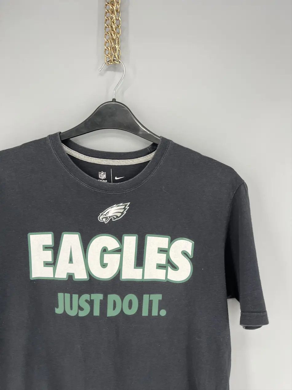 American Eagle Outfitters Vintage Y2K Mens Nike NFL Jersey Eagles "Just do it" Size US M / EU 48-50 / 2 - 5 Thumbnail
