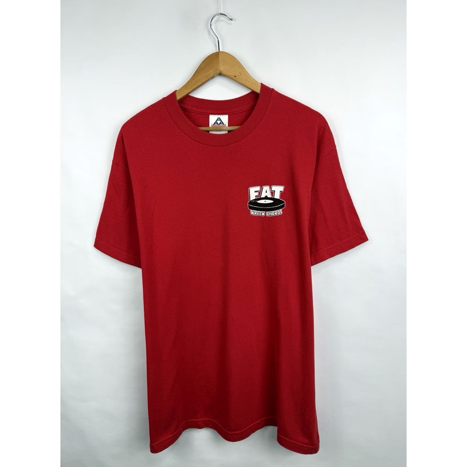 Vintage VINTAGE Fat Wreck Chords Punk Rock USA Label T-Shirt NOFX Size L Red/Gray Mens Shirt Size US L / EU 52-54 / 3 - 6 Thumbnail