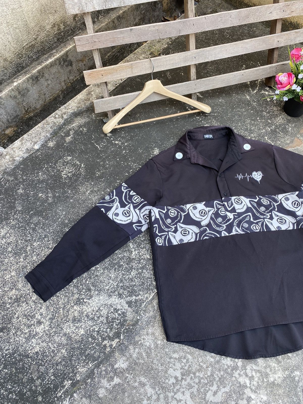 Japanese Brand 🔥 Steals 🔥 Japanese Brand Nier Shirt Half Button Size US XL / EU 56 / 4 - 2 Thumbnail