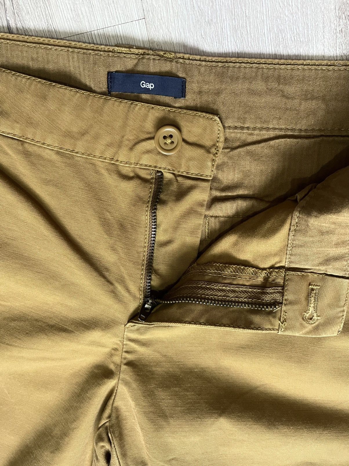 Gap GAP men’s shorts Size US 29 - 2 Thumbnail
