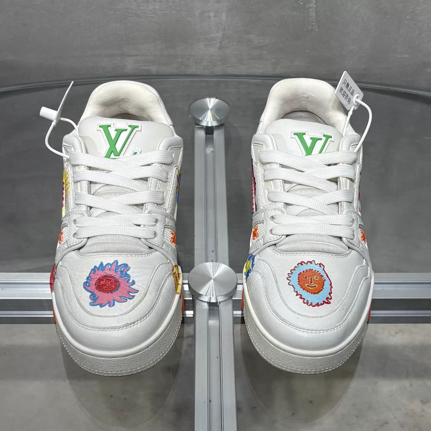 Louis Vuitton LV Trainer x YayoiKusama White UK2.5/36.5 YH25039 Size US 5 / IT 35 - 1 Thumbnail