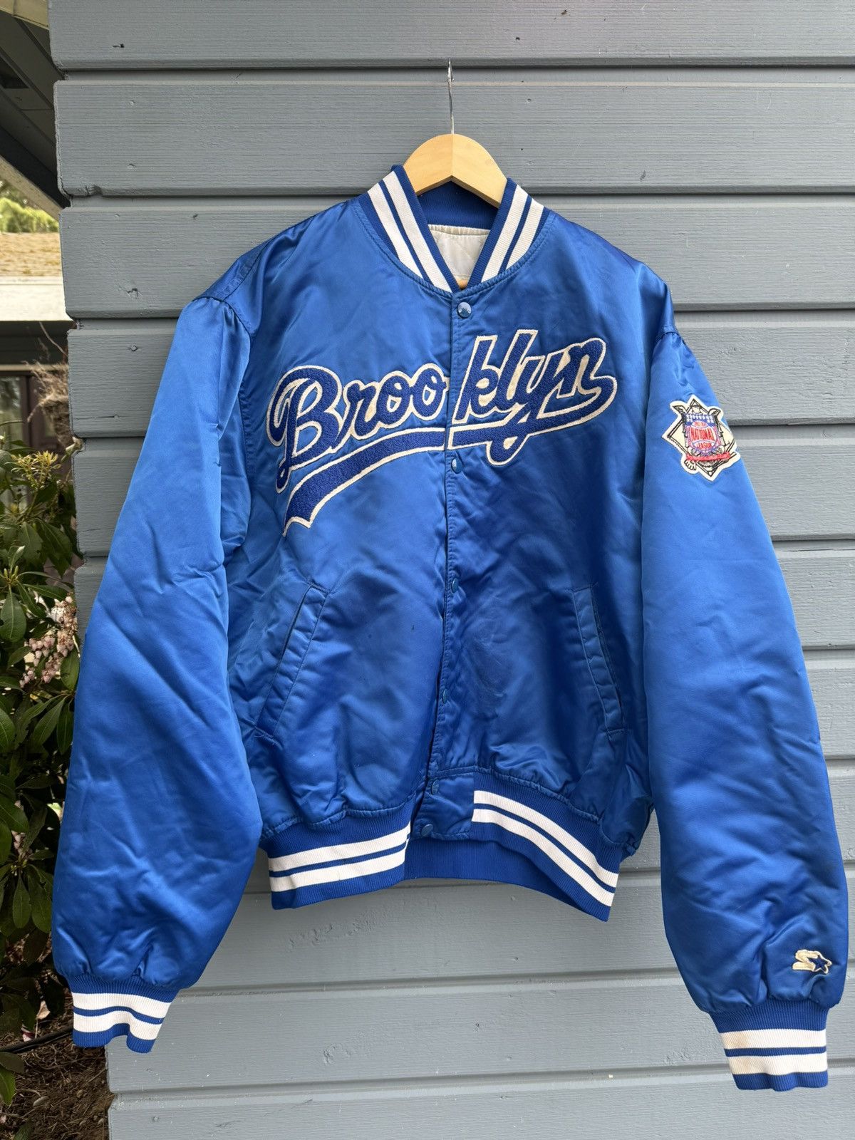 image of Mlb x Starter Brooklyn Dodgers Vintage Starter Satin Bomber Jacket in Blue, Men's (Size Large)