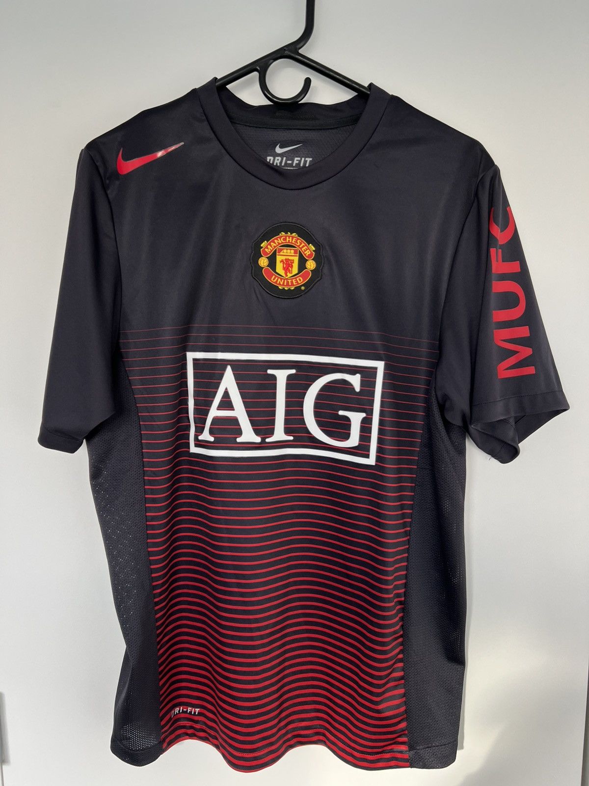 Nike Manchester United - AIG Jersey Black Size US M / EU 48-50 / 2 - 1 Thumbnail
