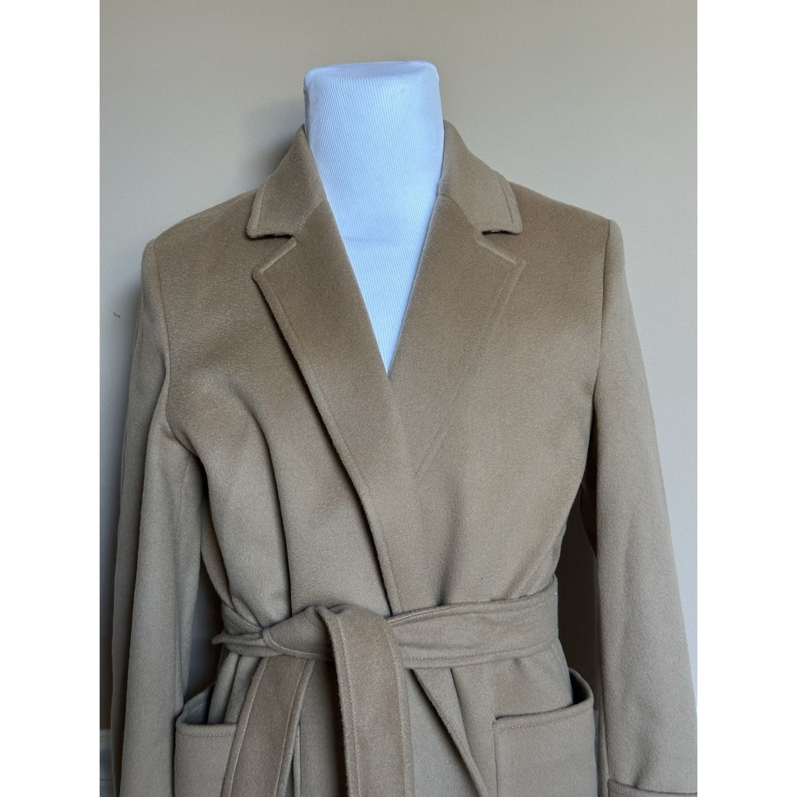 Burberry Burberry Wool/Cashmere Camel Jacket 10 US 8073327 Size L / US 10 / IT 46 - 4 Thumbnail