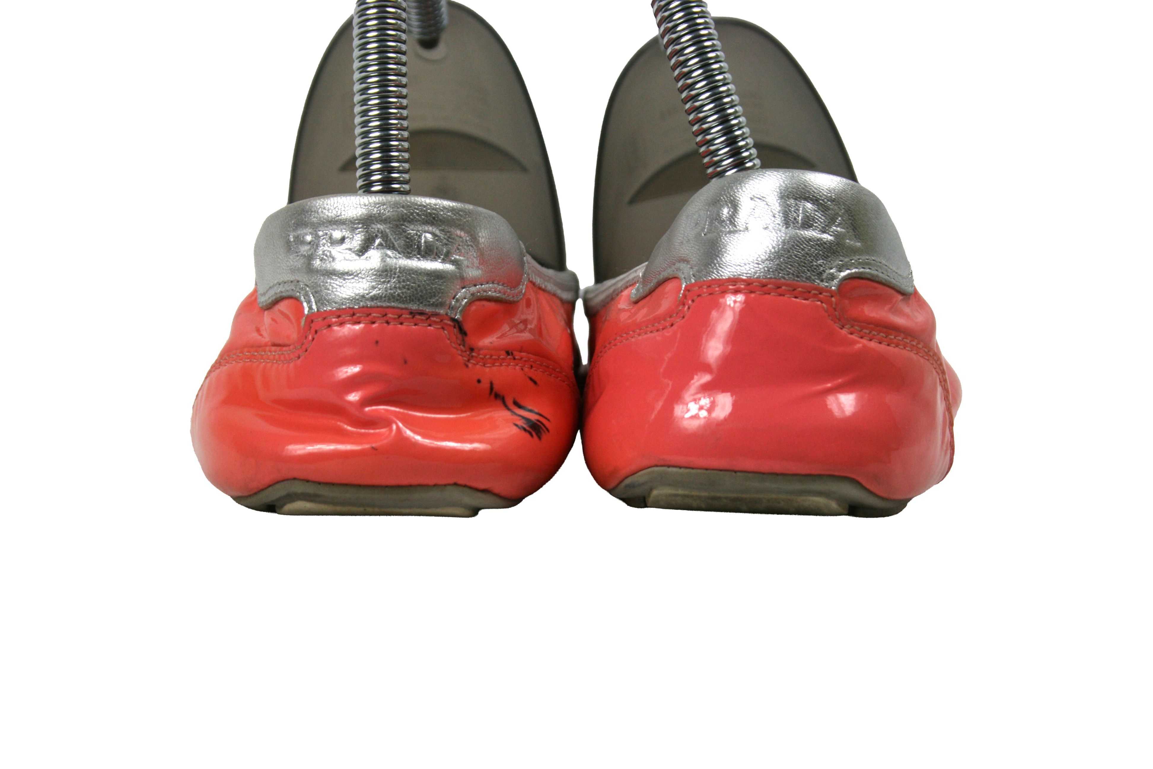 Prada 00S Logo Y2K Stretch Ballerinas Patent Leather Vintage Size US 7.5 / IT 37.5 - 15 Thumbnail