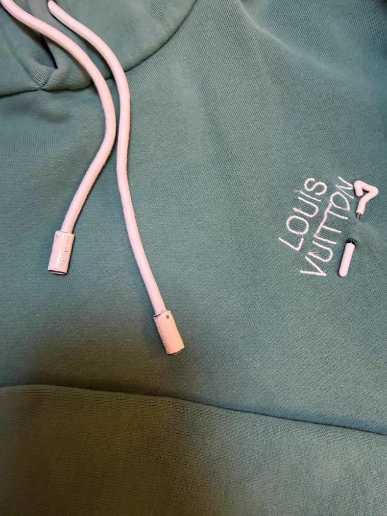 Louis Vuitton Louis Vuitton Solid logo monogram sweatshirt Size US XL / EU 56 / 4 - 2 Thumbnail