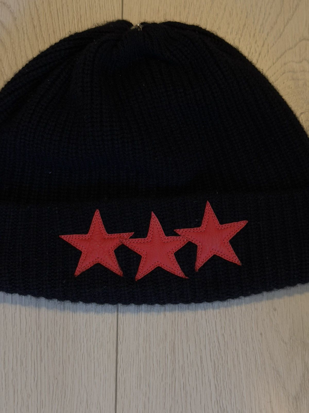 Chrome Hearts Chrome Hearts Black & Red Triple Star Leather Patch Beanie Size ONE SIZE - 5 Thumbnail