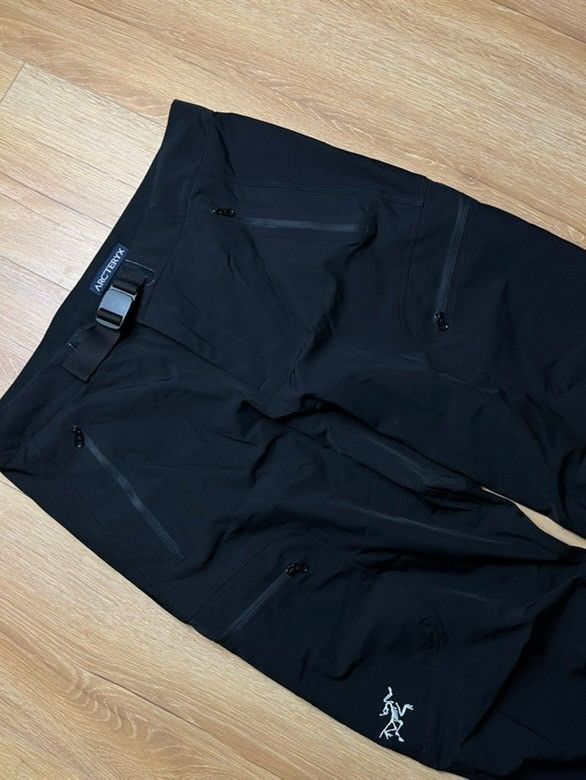 Arc'teryx Arc'teryx Women's M Black Softshell Pants - New with Tags Size 32" / US 10 / IT 46 - 3 Thumbnail