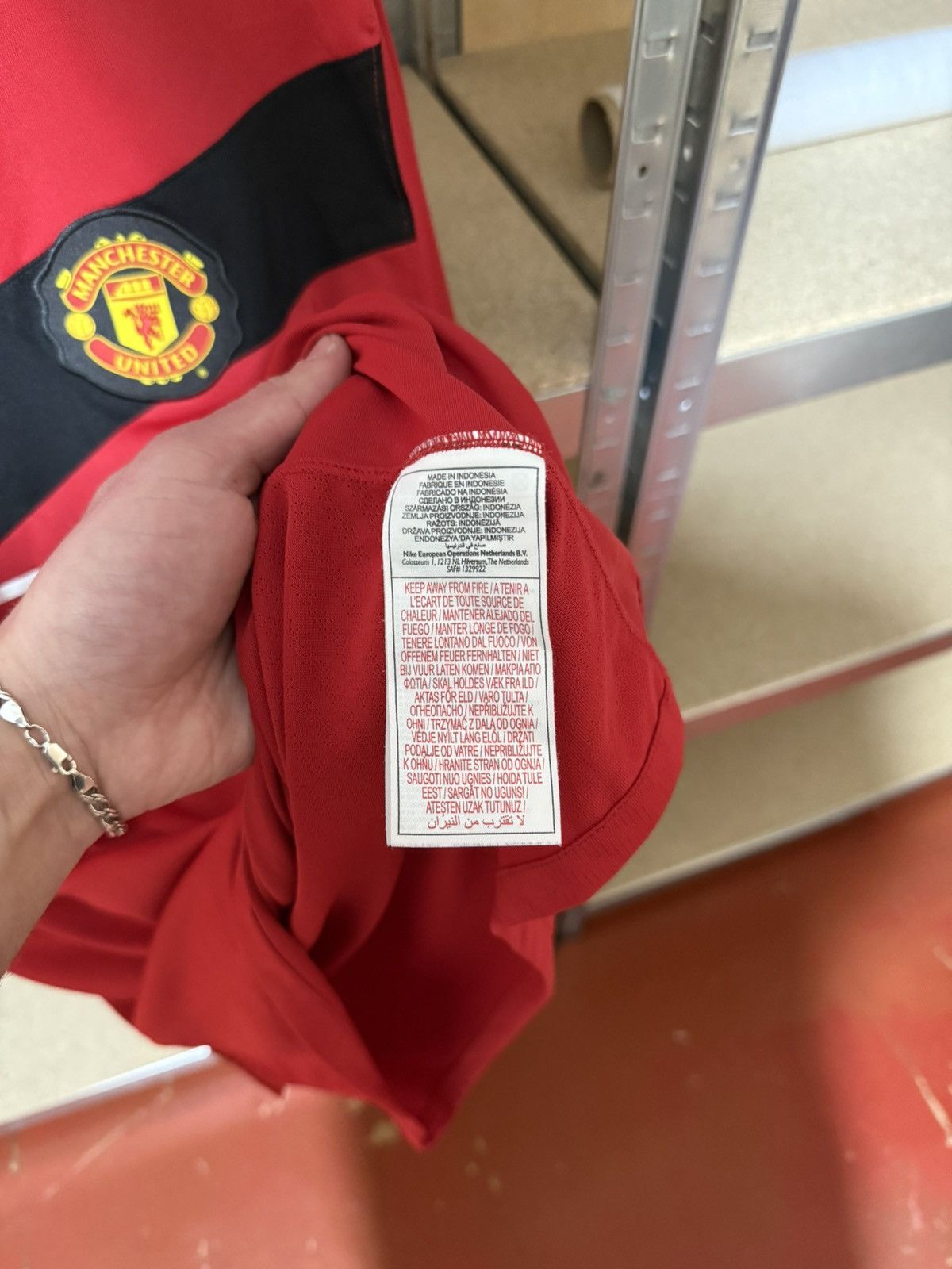 Nike × Vintage Nike 2009 2010 Manchester United Giggs Home Soccer Jersey Size US XXL / EU 58 / 5 - 7 Thumbnail