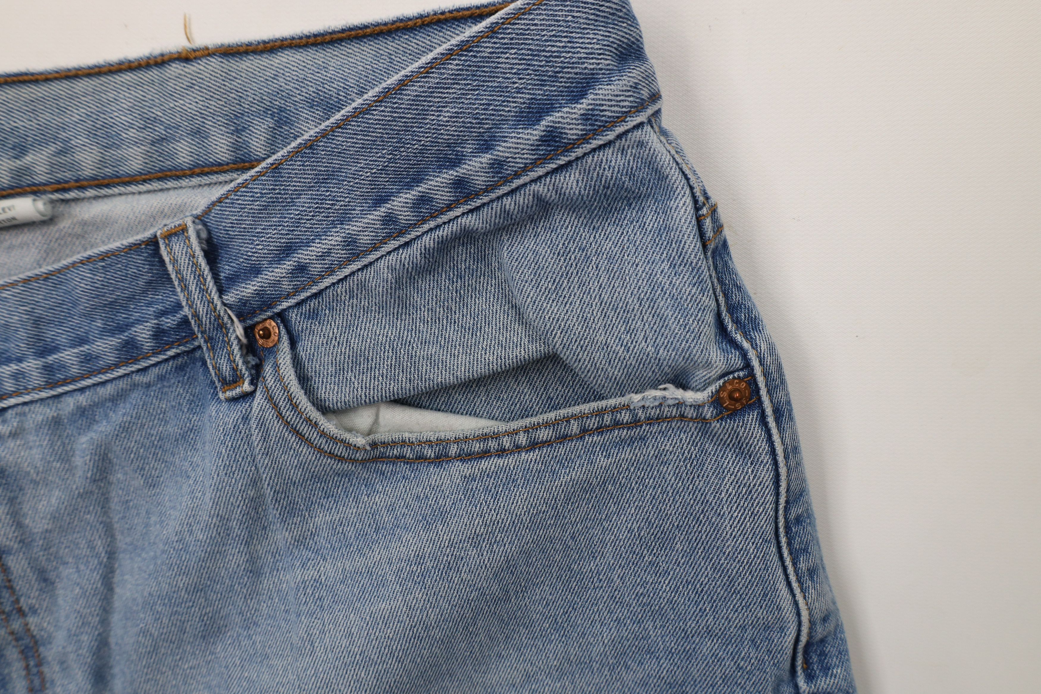 Levi's × Vintage Vintage Y2K 2004 Levis 550 Relaxed Fit Denim Jeans Blue Size US 44 / EU 60 - 11 Thumbnail