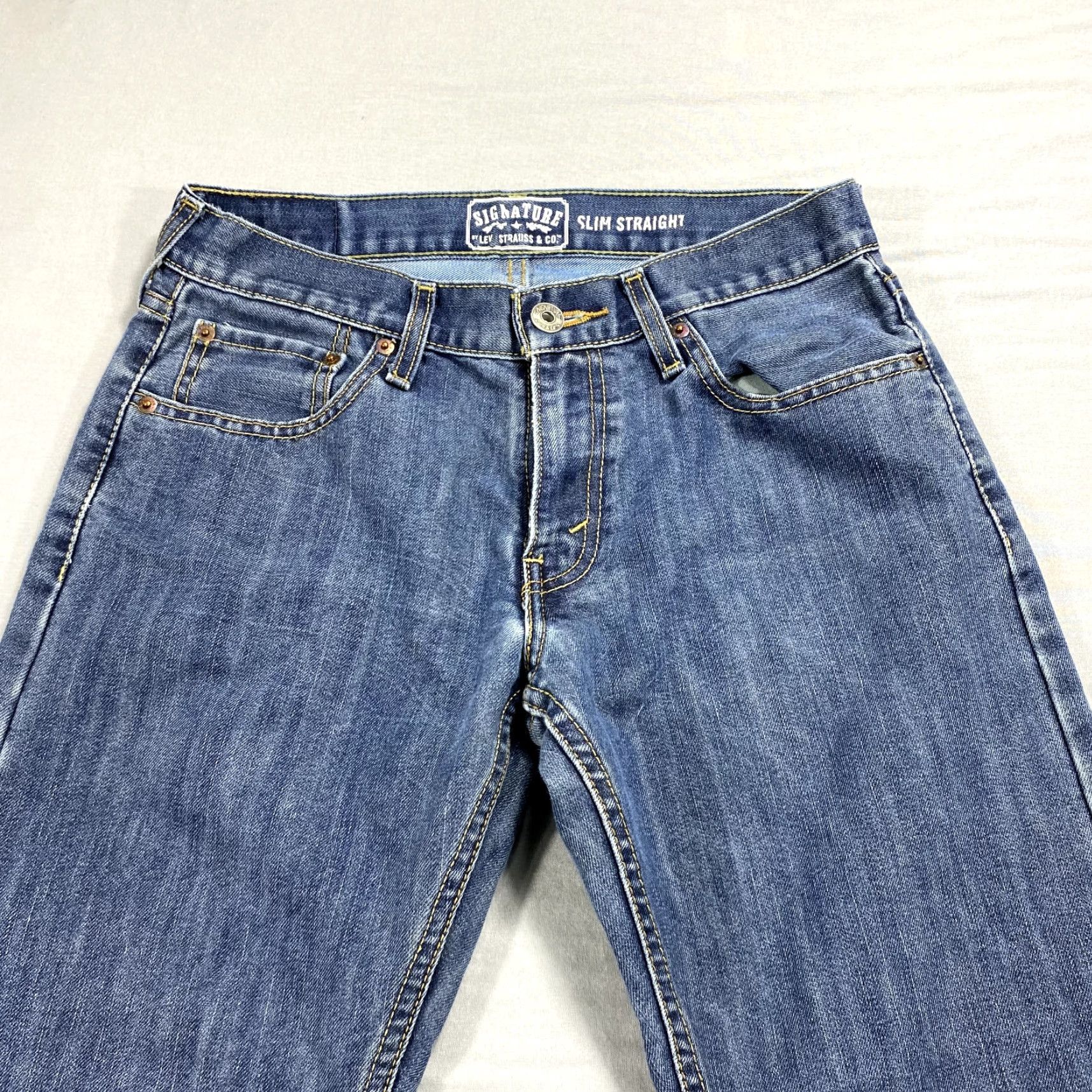 Levi's VINTAGE Levi's Jeans Mens 30x30 Blue Denim Slim Straight Y2K Adult Slim Jeans Mens 30 Blue 5-Pocket USA Classic Size US 30 / EU 46 - 3 Thumbnail