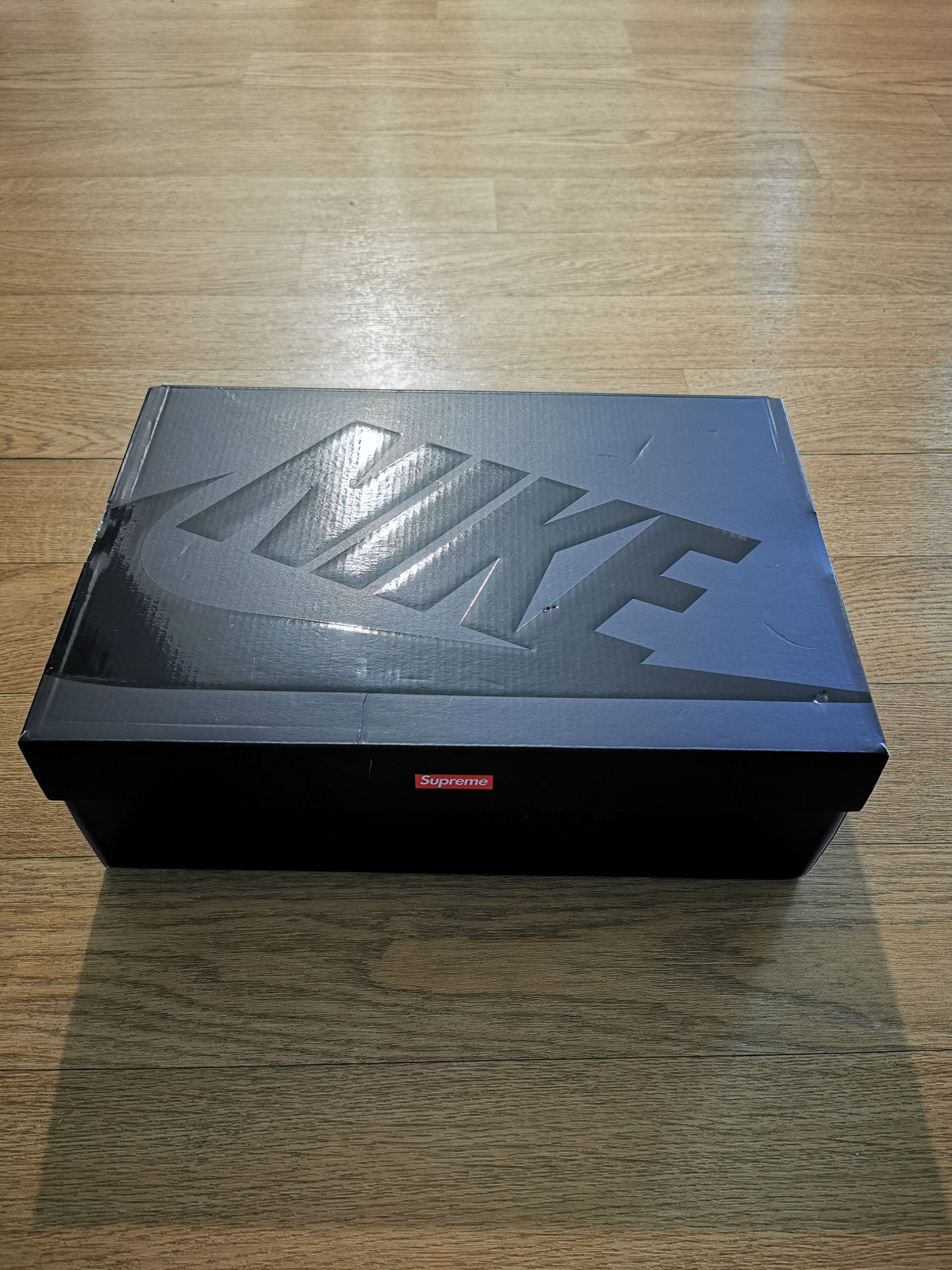 Nike × Supreme Rare collaboration Supreme x Nike Air Zoom Courtposite SP Size US 9.5 / EU 42-43 - 4 Thumbnail