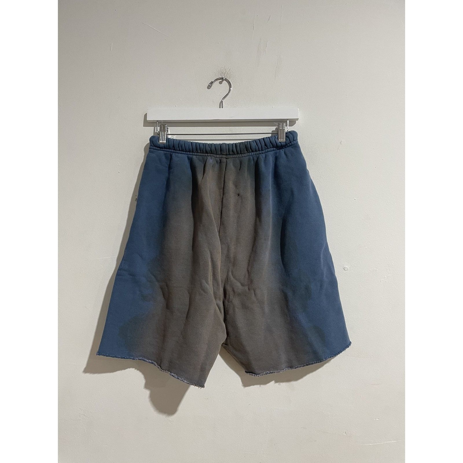 Other RIVINGTON ROI REBIS INRI ENEMY SHORT FITS S/M PREOWNED Size US 26 / EU 42 - 3 Thumbnail