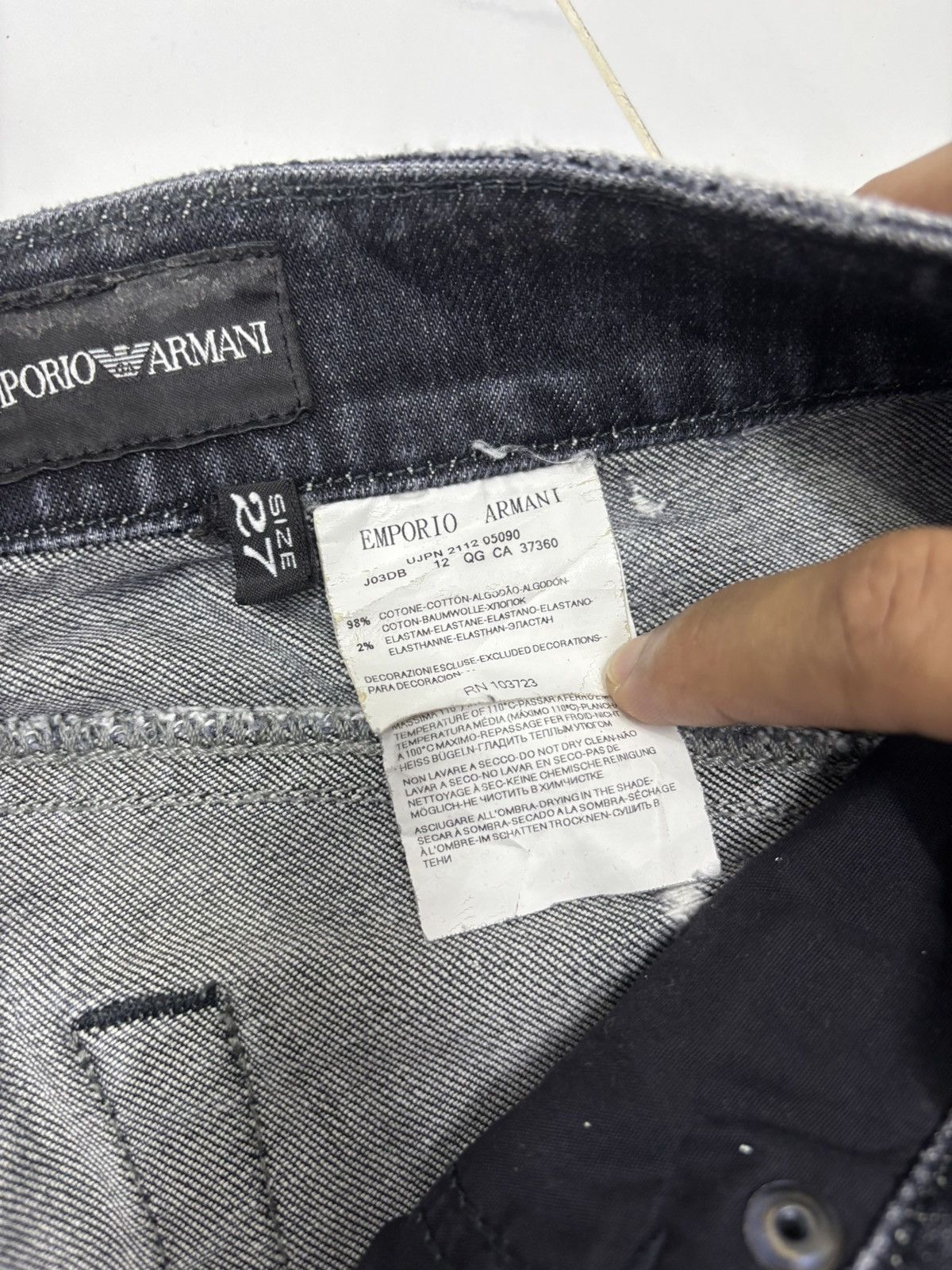 Armani × Emporio Armani × Giorgio Armani Vintage Emporio Armani Black Distressed Skinny Jeans Size 30" / US 8 / IT 44 - 10 Thumbnail