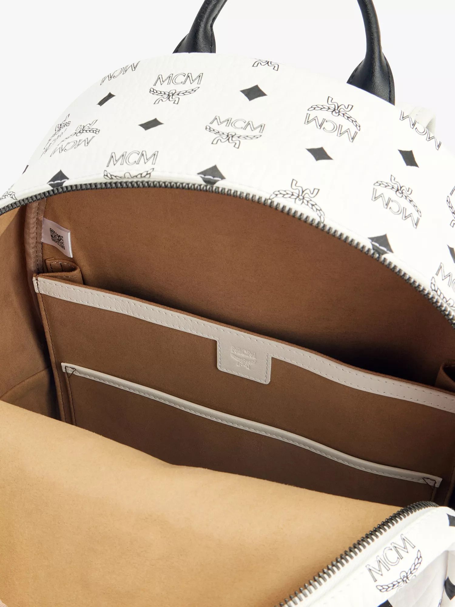 MCM o1mt1gz0825 Size: OS / Medium Backpack in White Size ONE SIZE - 5 Thumbnail