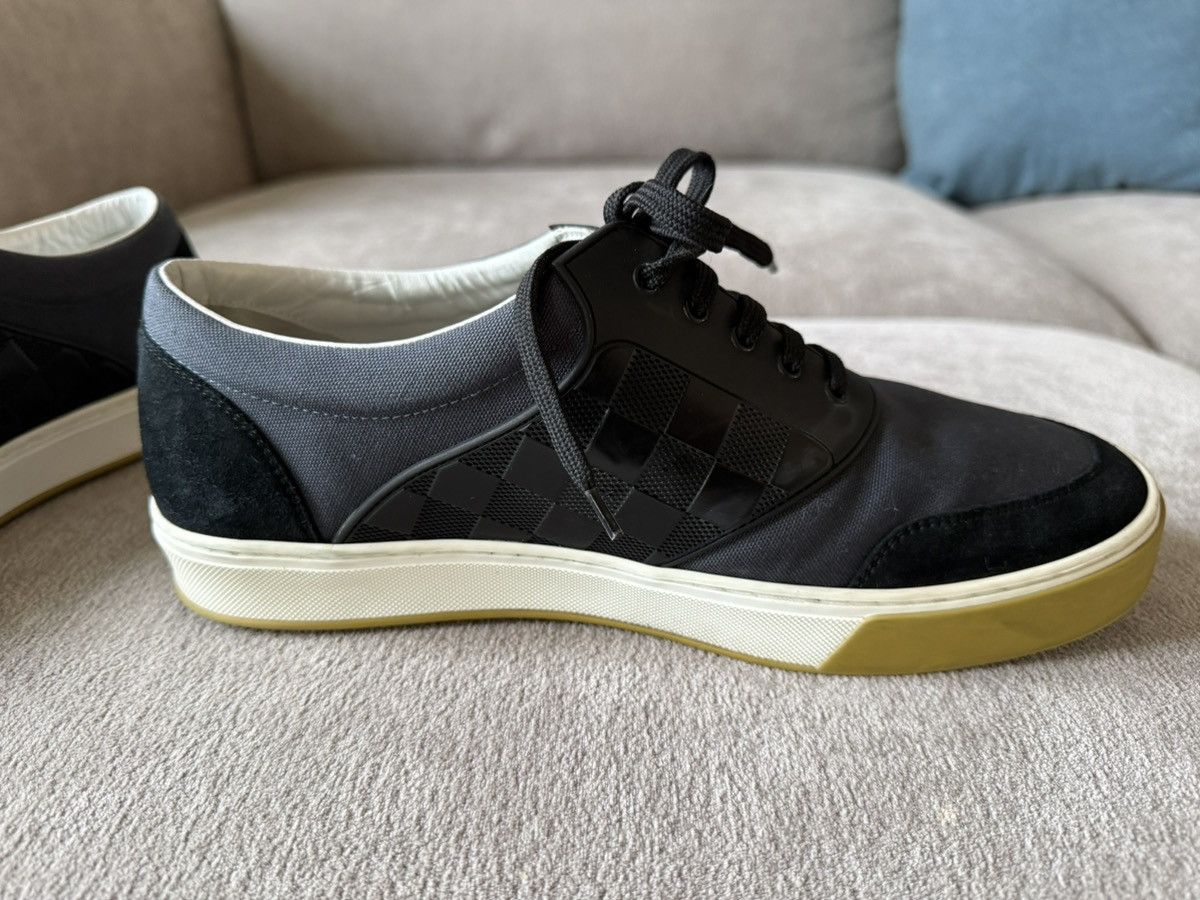 Louis Vuitton LOUIS VUITTON DAMIER LOW TOP SNEAKERS Size US 7 / EU 40 - 4 Thumbnail