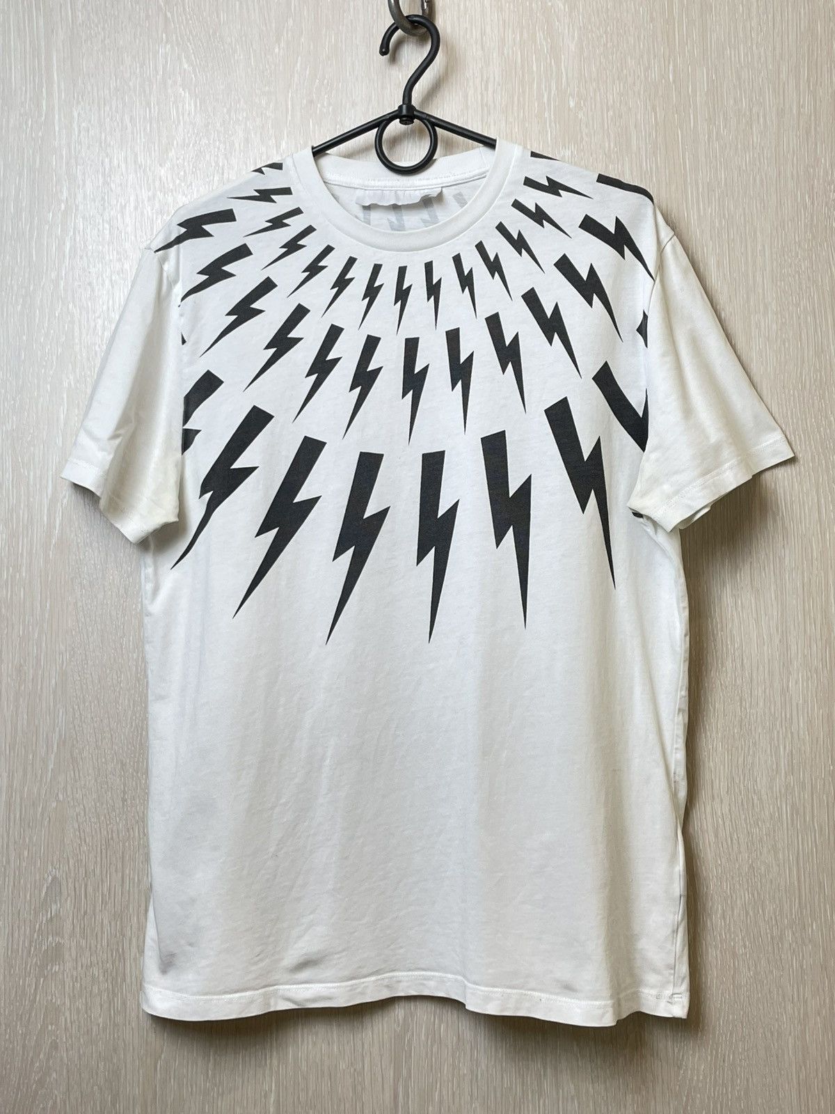 Neil Barrett Neil Barrett Thunderbolt T-Shirt Size US M / EU 48-50 / 2 - 1 Thumbnail