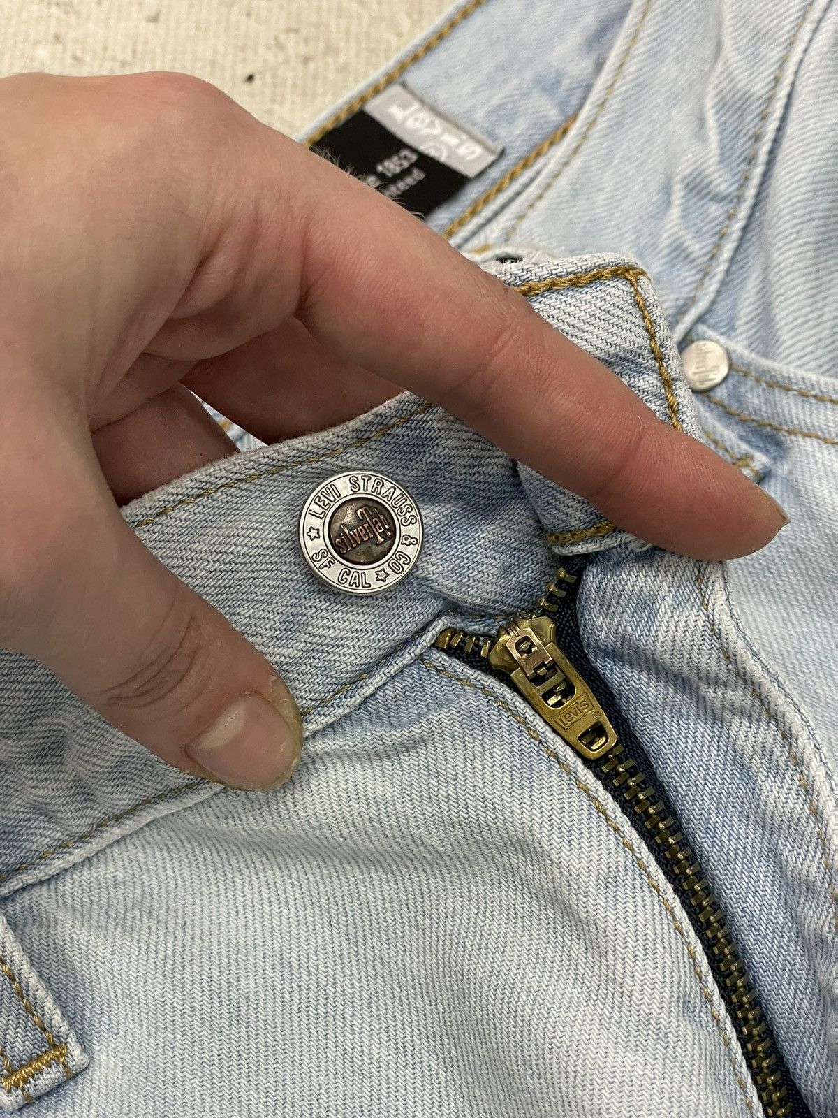 Levi's Levi’s Silver Tab blue baggy jeans 90s y2k streetwear Size US 31 - 6 Thumbnail