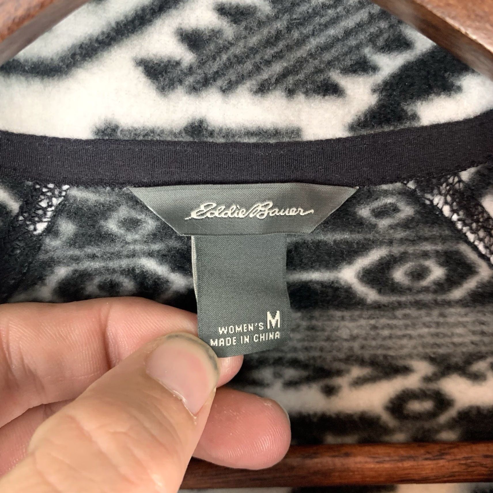 Eddie Bauer Eddie Bauer Womens Fleece Pullover Sweater 1/4 Zip Black Aztec Sz M Southwestern Womens Size M / US 6-8 / IT 42-44 - 4 Thumbnail