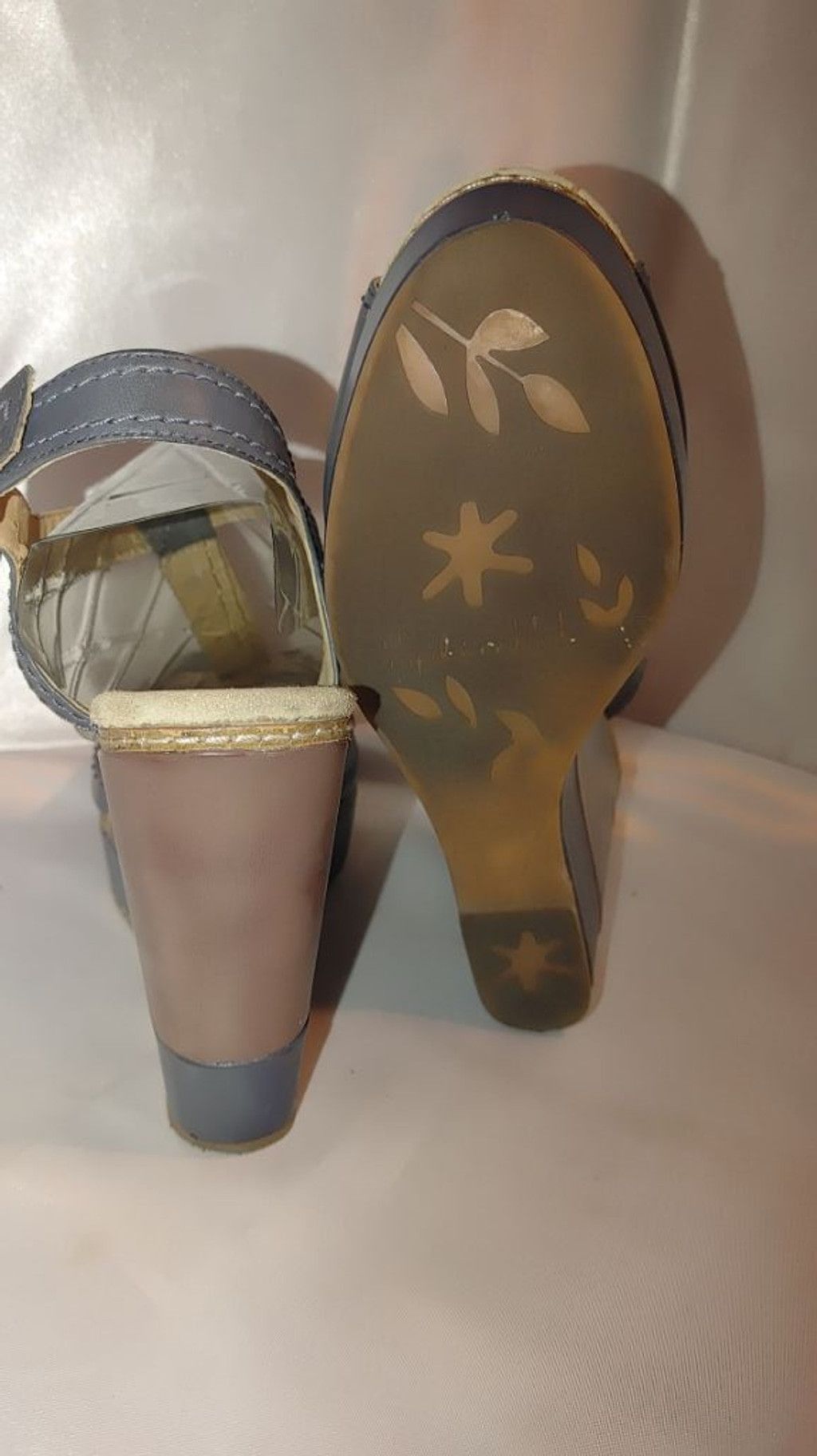 Splendid Splendid Peep Toe Wedge Size 9.5M Size US 7.5 / IT 37.5 - 7 Thumbnail