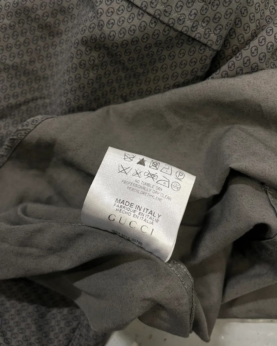 Gucci SS2010 Gucci Grey Monogram Slim Shirt by Frida Giannini Size US M / EU 48-50 / 2 - 10 Thumbnail