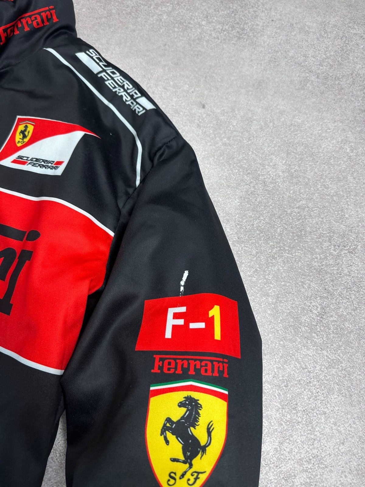 Marlboro Vintage Ferarri F-1 Racing Scuderia Y2K Jacket M Size US M / EU 48-50 / 2 - 5 Thumbnail