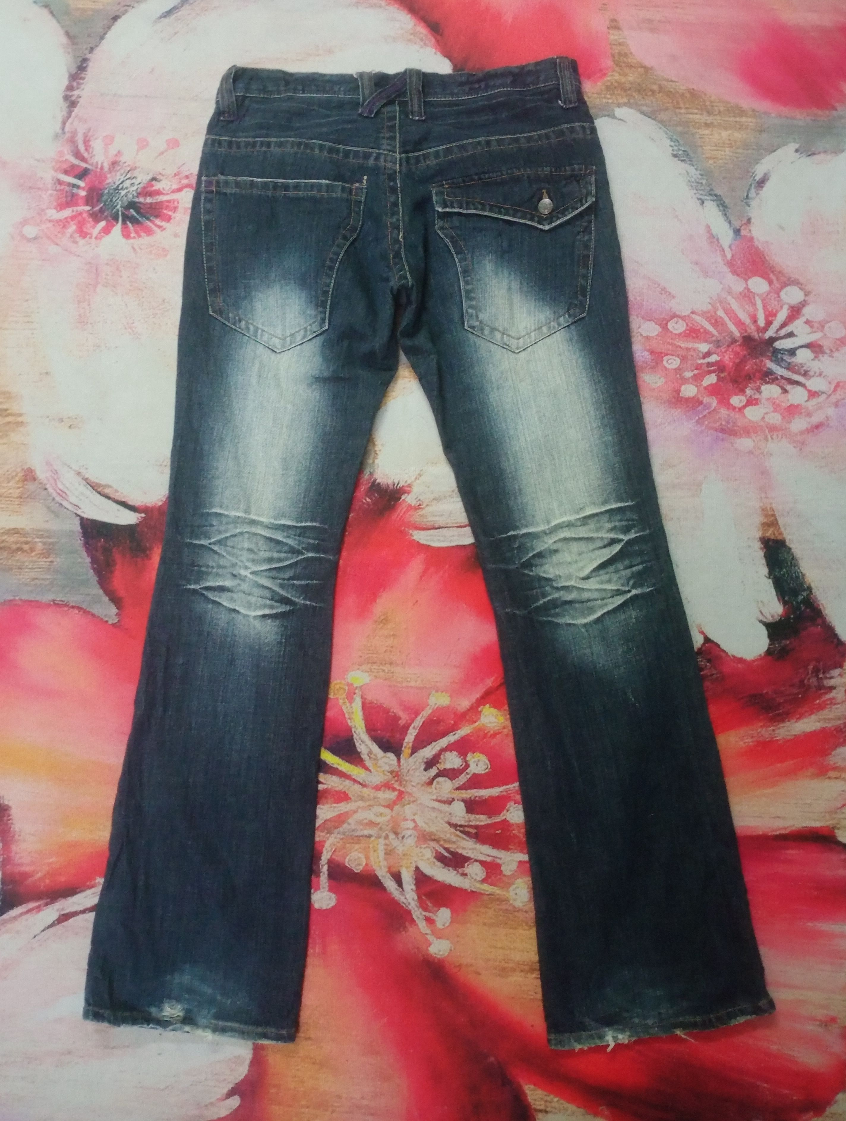 Le Grande Bleu (L.G.B.) Rare Root Three Style Flare Distressed Denim Size 34" / US 12 / IT 48 - 7 Thumbnail