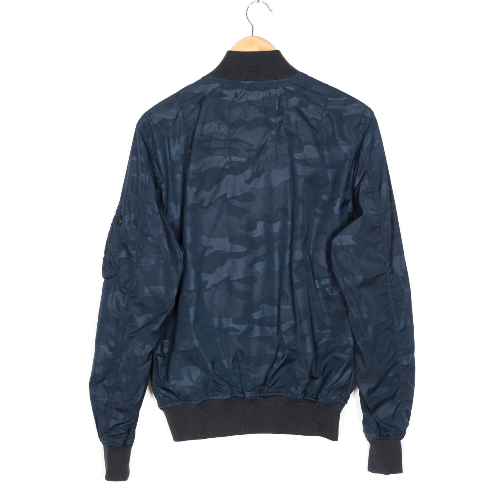 Alpha Industries ALPHA INDUSTRIES MA-1 Camouflage Bomber Jacket Men M Blue Camouflage Bomber Jacket MJ5074 Mens XS? Size US M / EU 48-50 / 2 - 2 Thumbnail