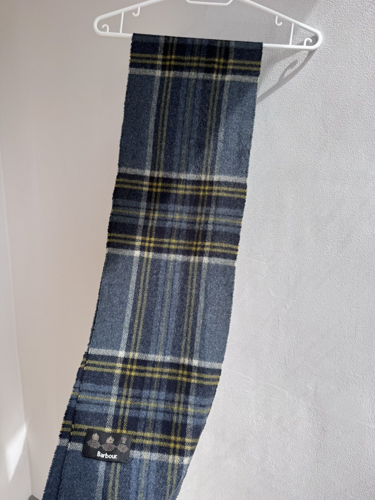 Barbour Barbour Classic 100% Lambswool Tartan Plaid Scarf Green Blue Size ONE SIZE - 4 Thumbnail