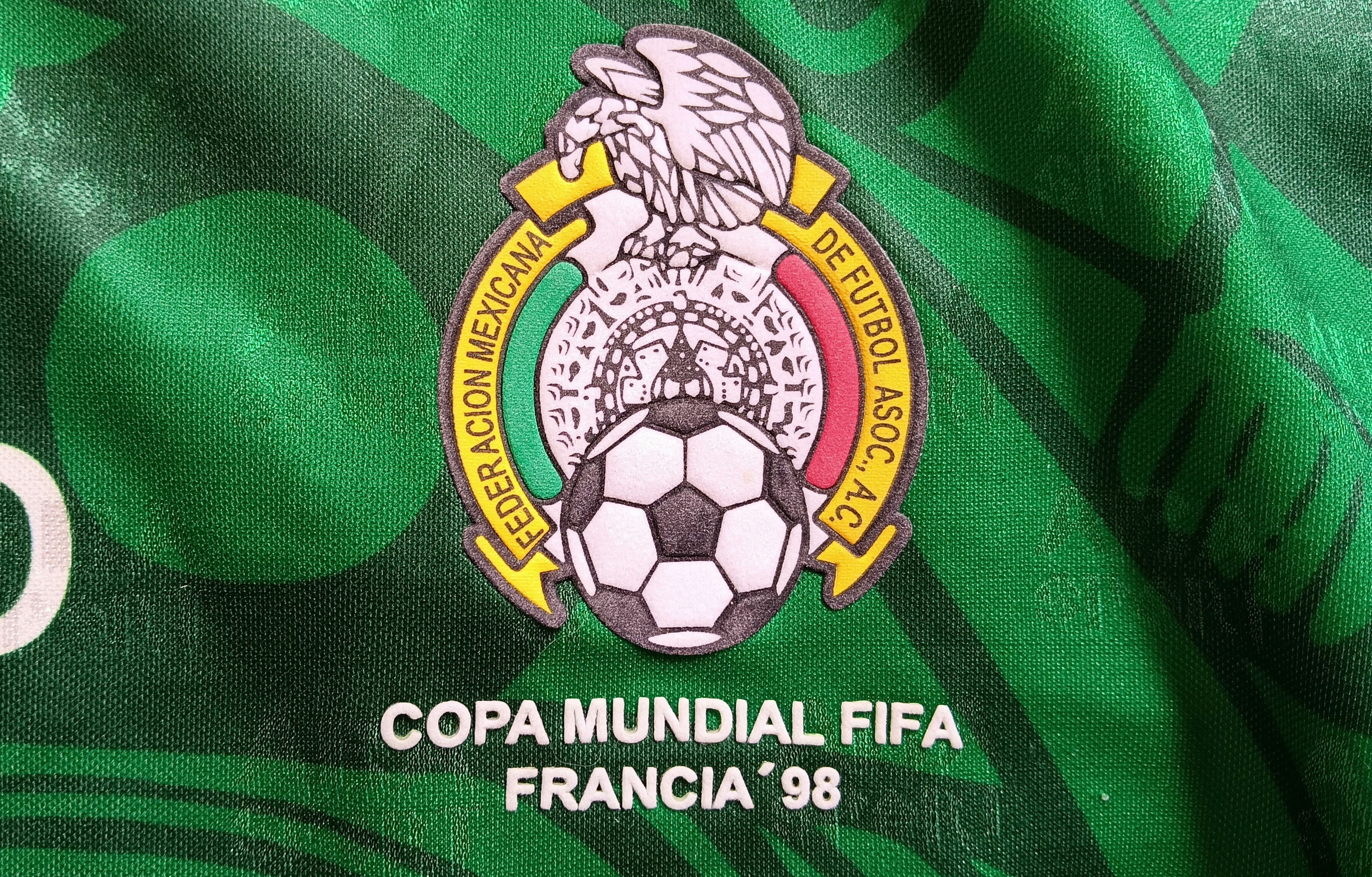 Other 1998 | Mexico Home Jersey Size US XL / EU 56 / 4 - 5 Thumbnail