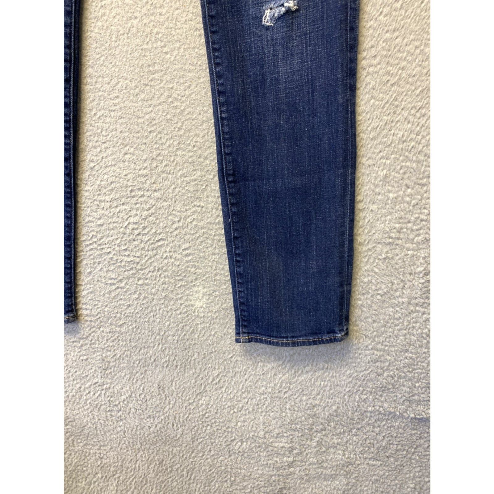 Lucky Brand Lucky Brand Jeans Womens 6 Straight Denim 32x33 Blue Slim 5-Pocket Regular Inseam 33 Comment: N/A Size 24" / US 00 / IT 34 - 3 Thumbnail