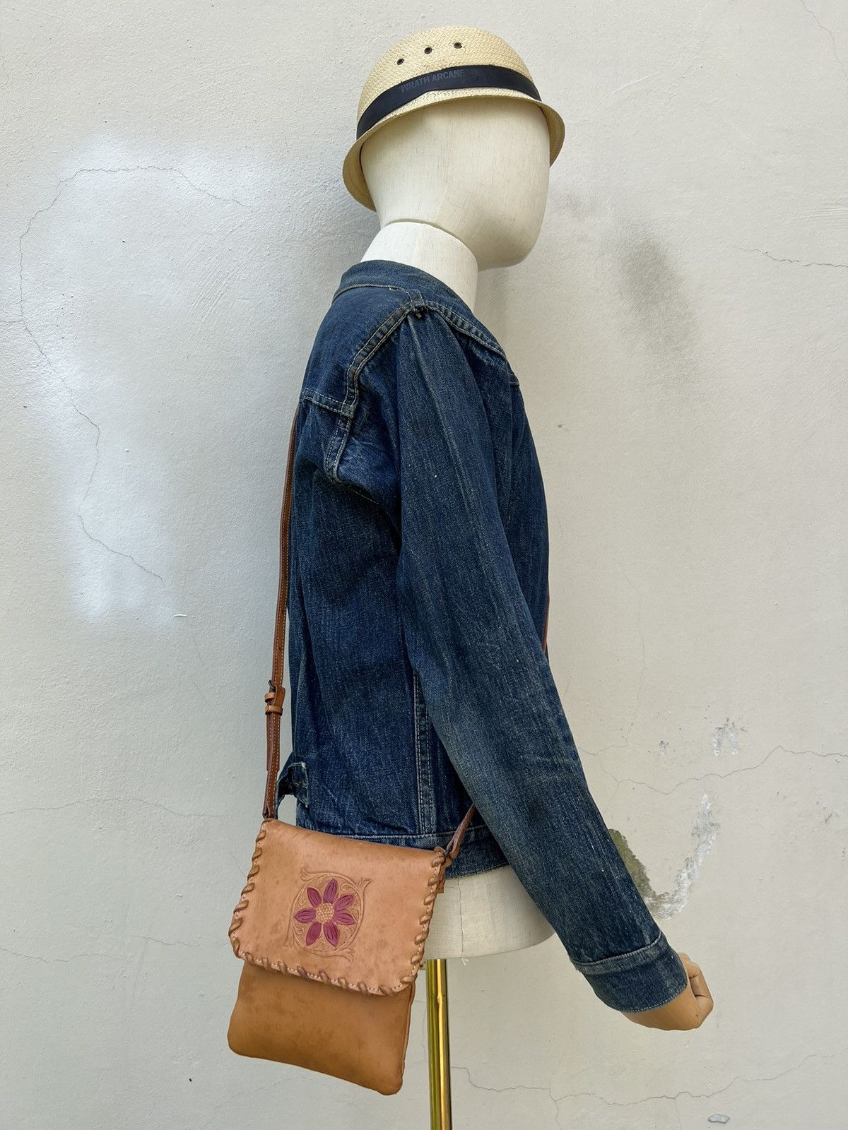 KEITAMARUYAMA Vintage Keita Maruyama Patina Leather Mini Sling Bag Size ONE SIZE - 1 Thumbnail