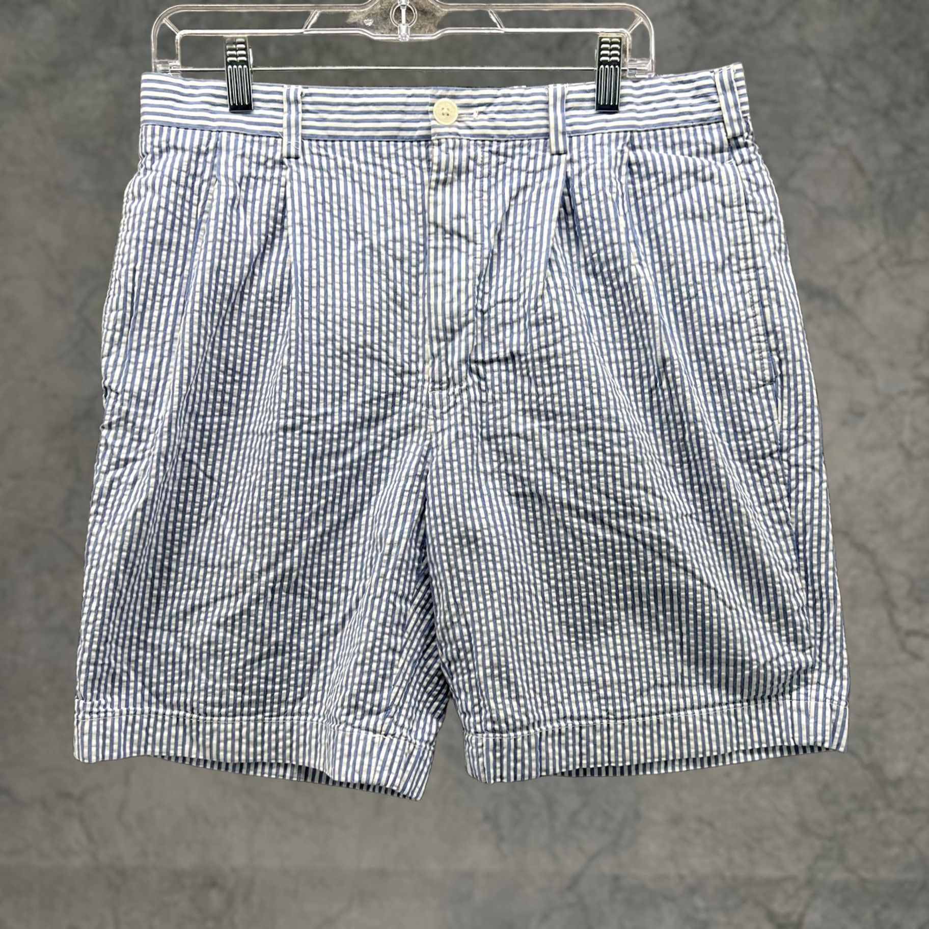 Brooks Brothers Brooks Brothers Shorts Mens 34 Chino Pleated Cotton Vintage Seersucker Blue Casual Travel Regular Mens Size US 34 / EU 50 - 1 Thumbnail