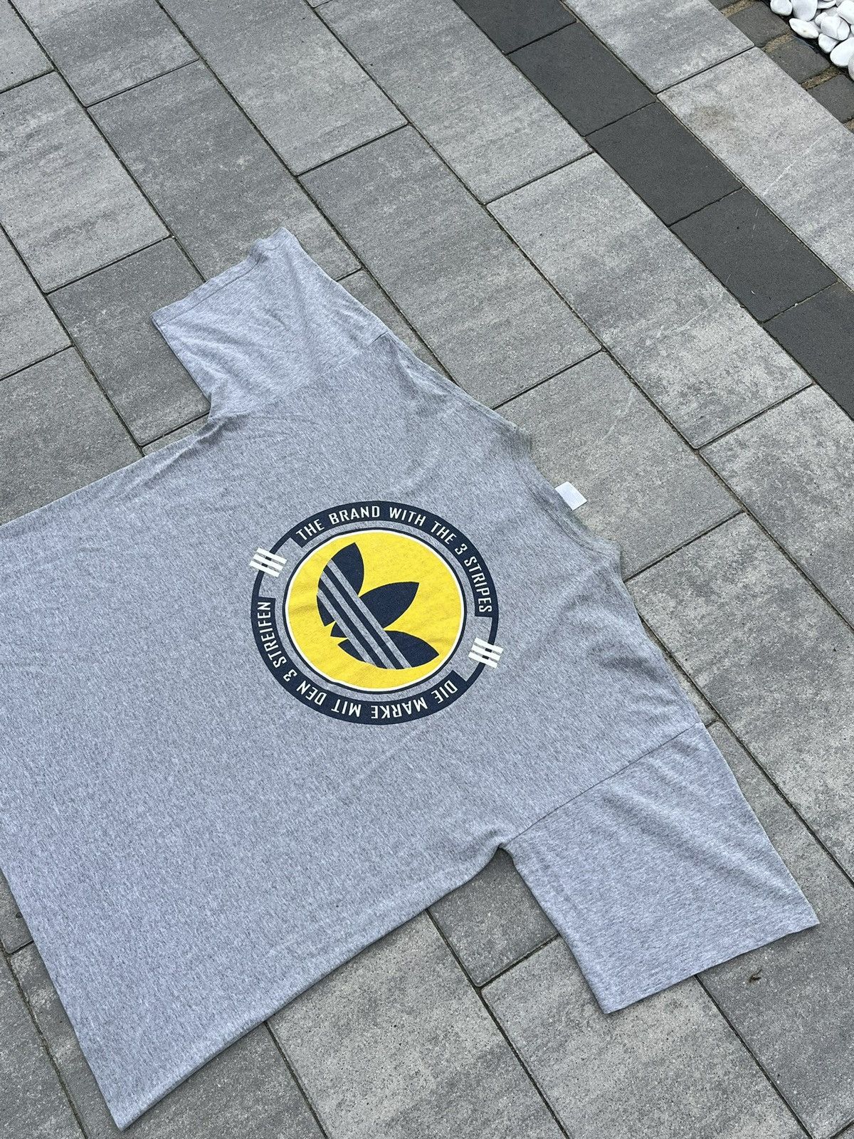 Adidas Vintage Adidas Tee 90’s Grey Size US XXL / EU 58 / 5 - 7 Thumbnail