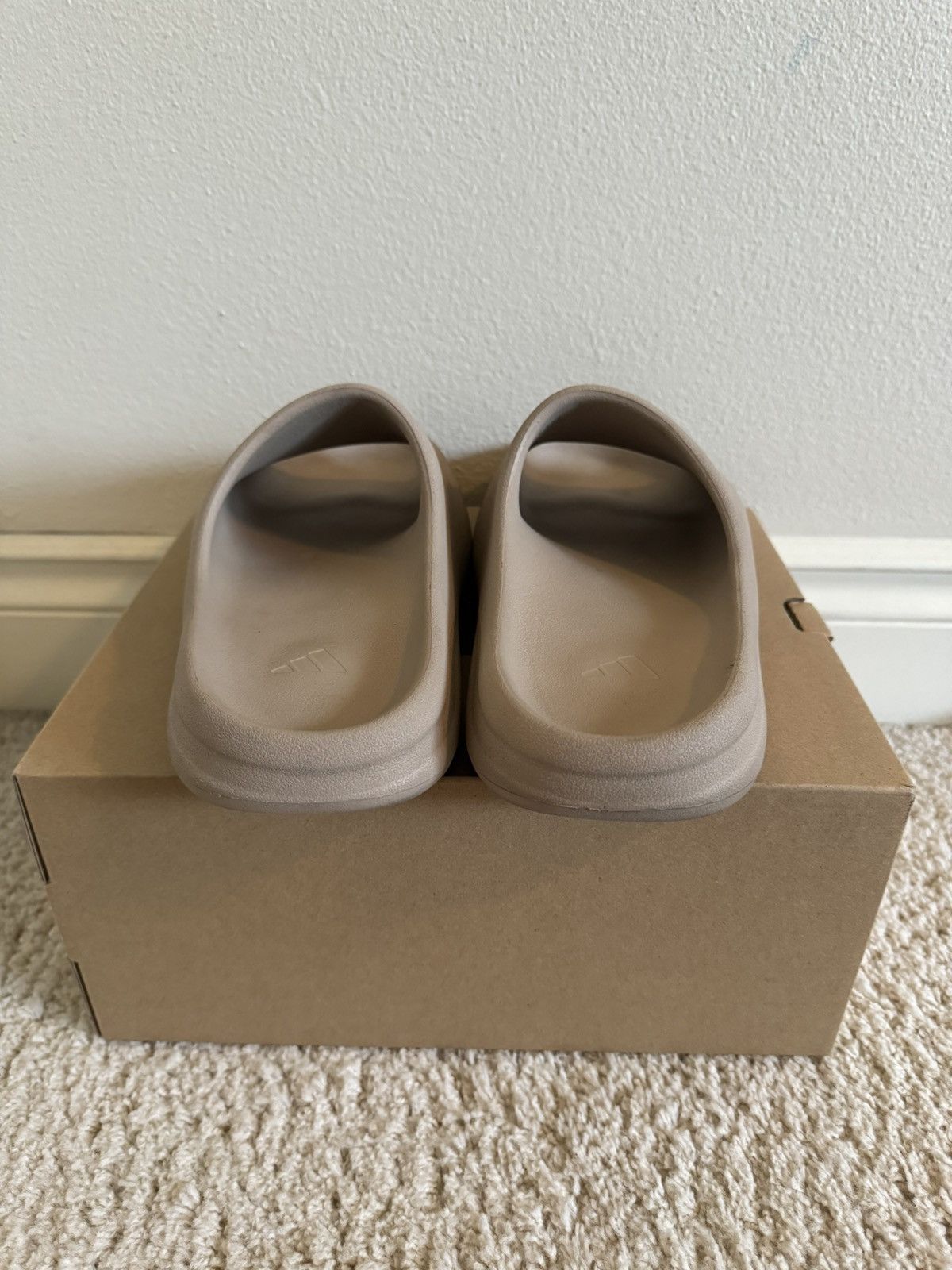 Kanye West × Yeezy Pure Yeezy Slides Size US 9 / EU 42 - 4 Thumbnail