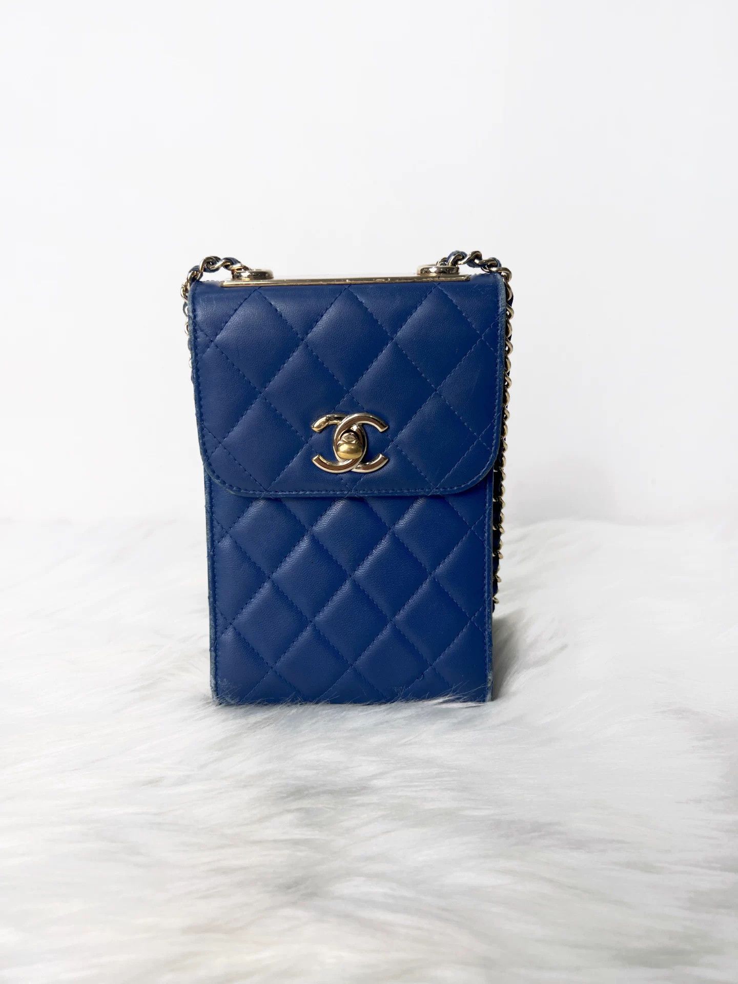 Chanel Pre-loved Bag Very good condition Size ONE SIZE - 1 Thumbnail