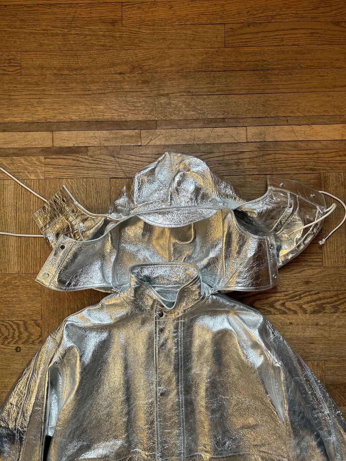 Calvin Klein 205W39NYC × Raf Simons 1/1 FW18 Silver Leather Parka Size US S / EU 44-46 / 1 - 5 Thumbnail