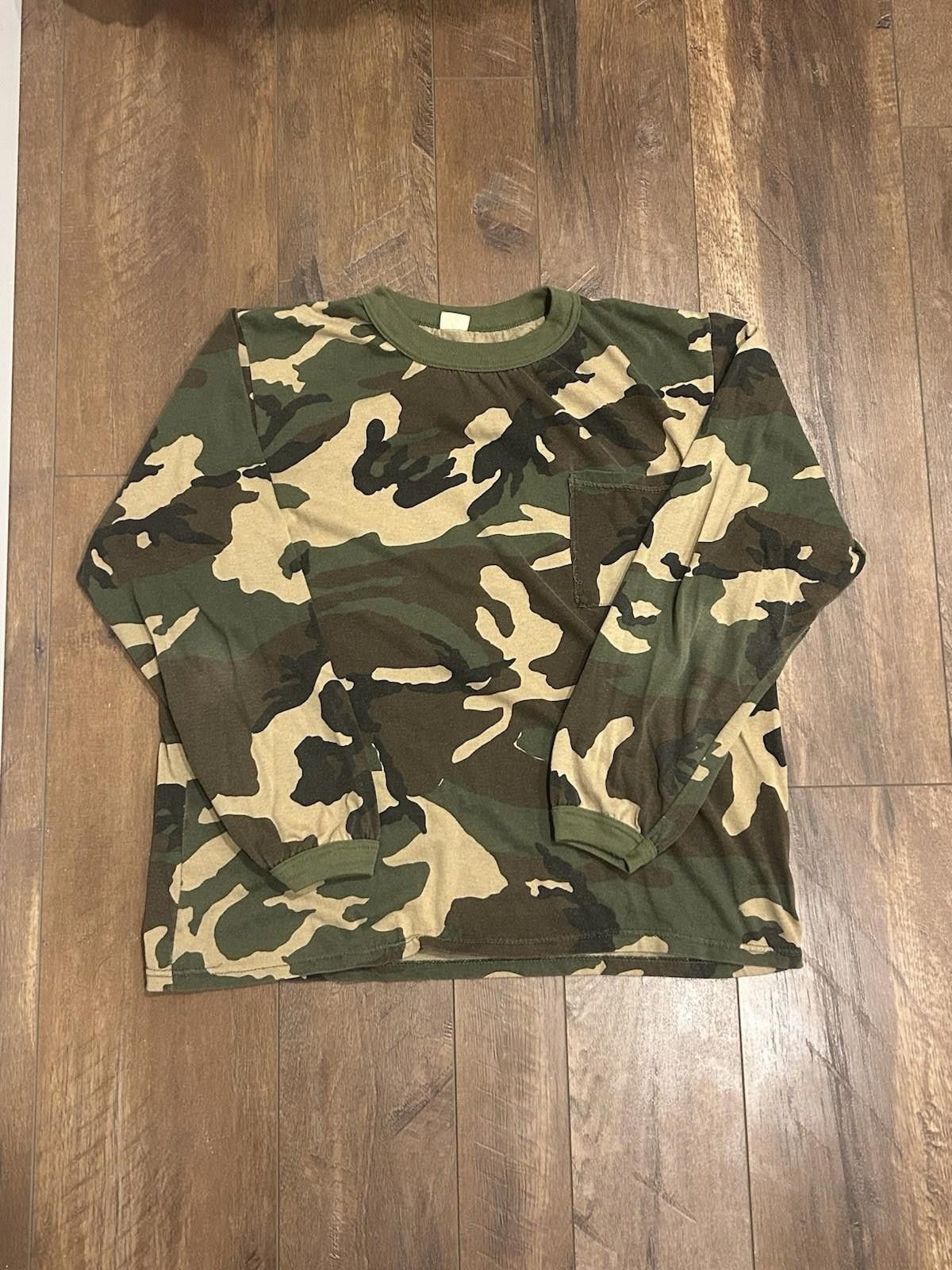 Vintage VTG 80s 90s Camo Boxy Blank Pocket L/S Tee T-Shirt Mens M Size US M / EU 48-50 / 2 - 1 Thumbnail