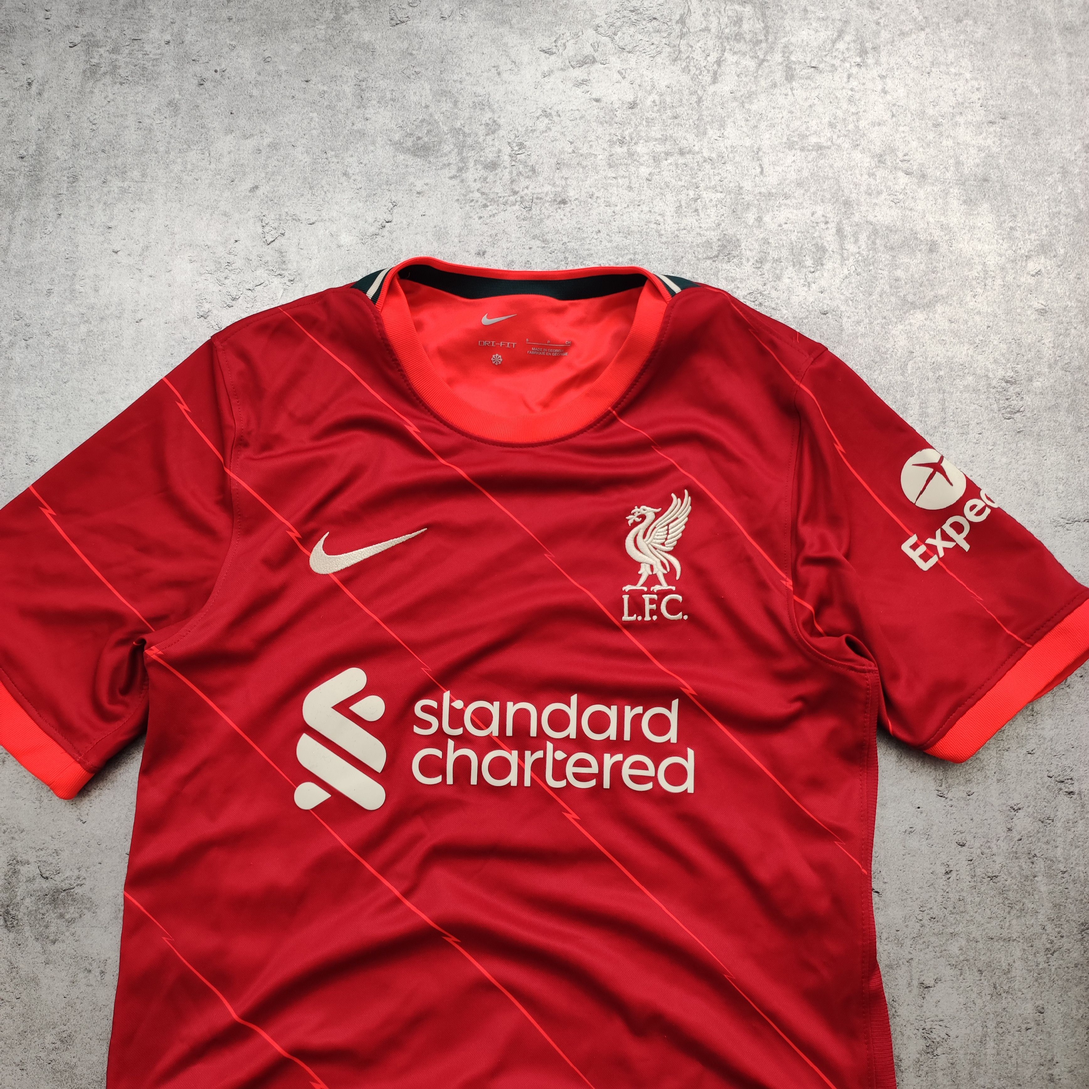Nike Liverpool FC Football Home 2021/22 Nike Authentic Jersey Size US S / EU 44-46 / 1 - 3 Thumbnail
